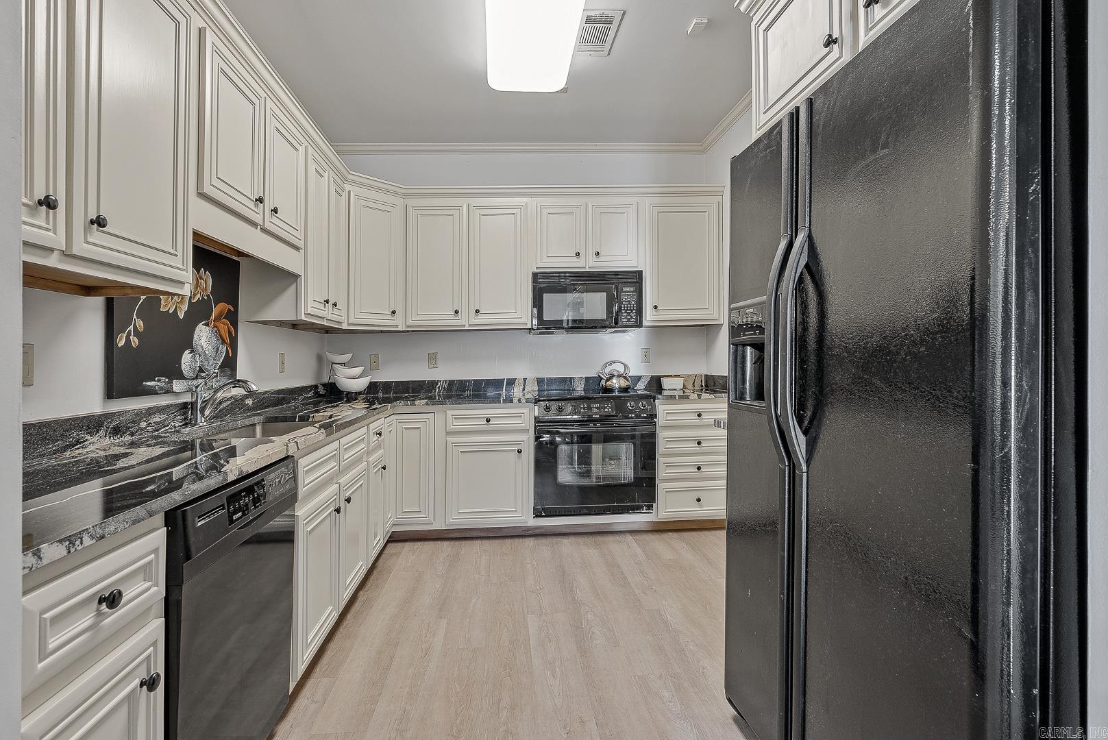 Ridgepointe - Residential