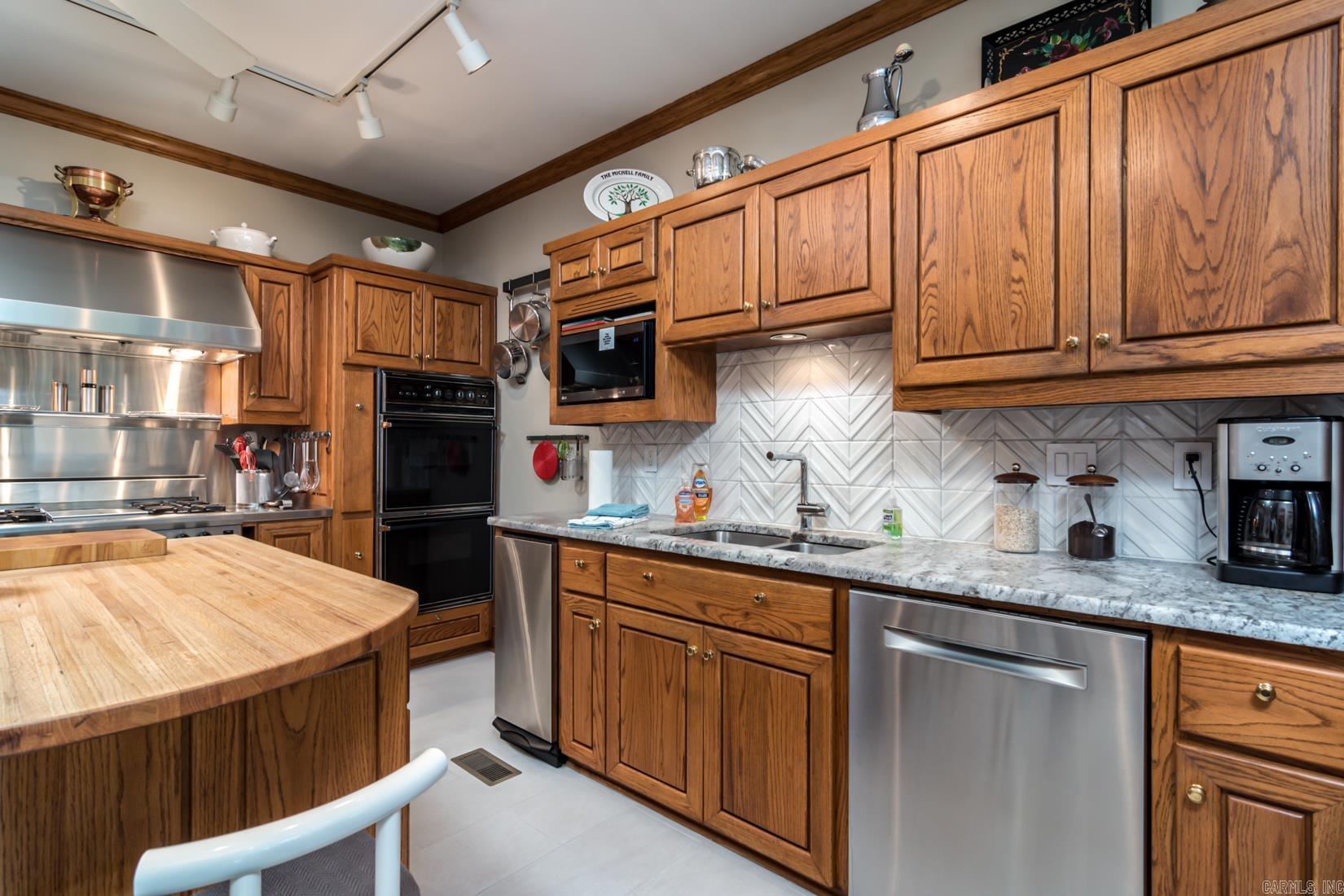 PLEASANT VALLEY - Residential
