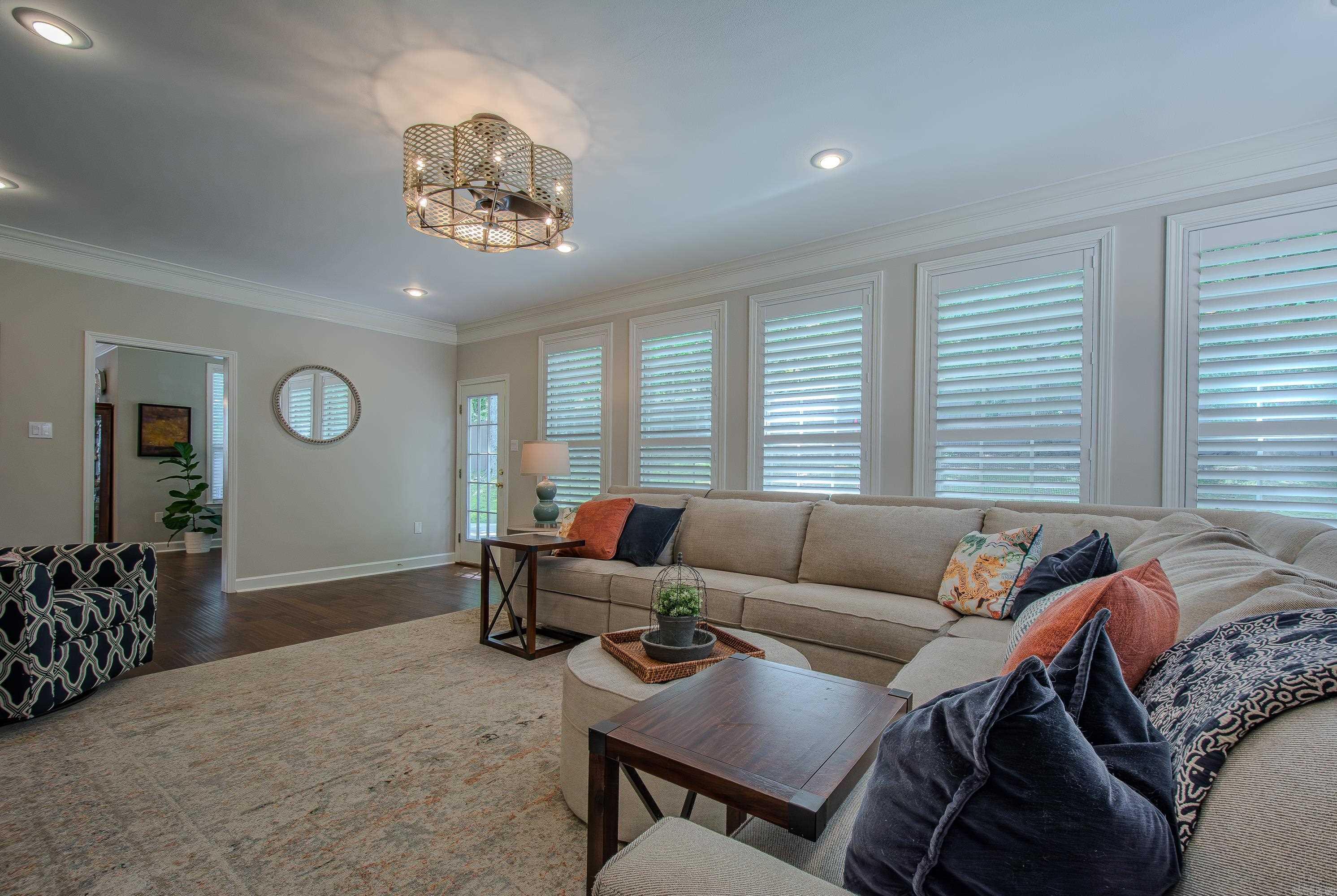 PINNACLE RIDGE ESTATES - Residential