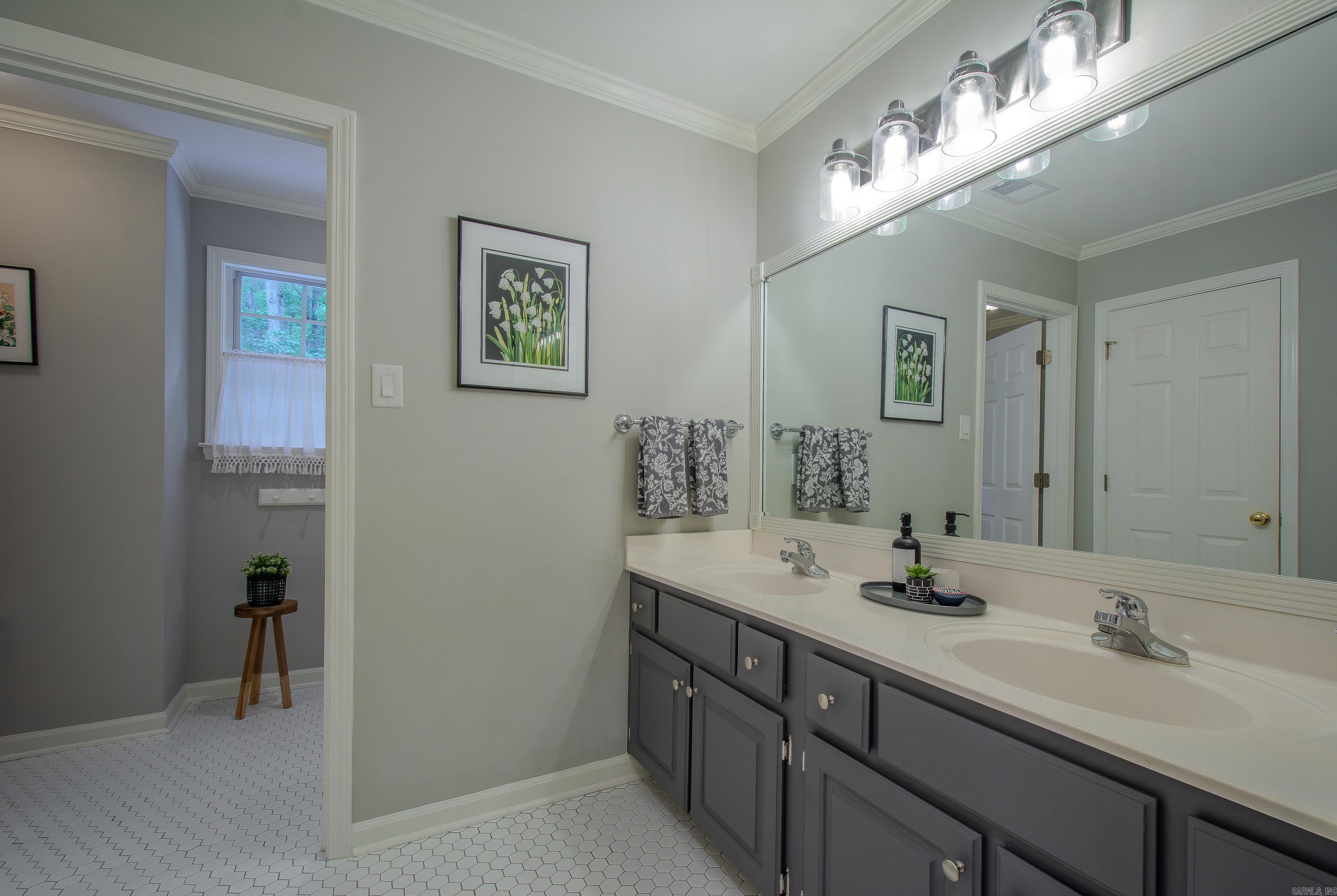 PINNACLE RIDGE ESTATES - Residential