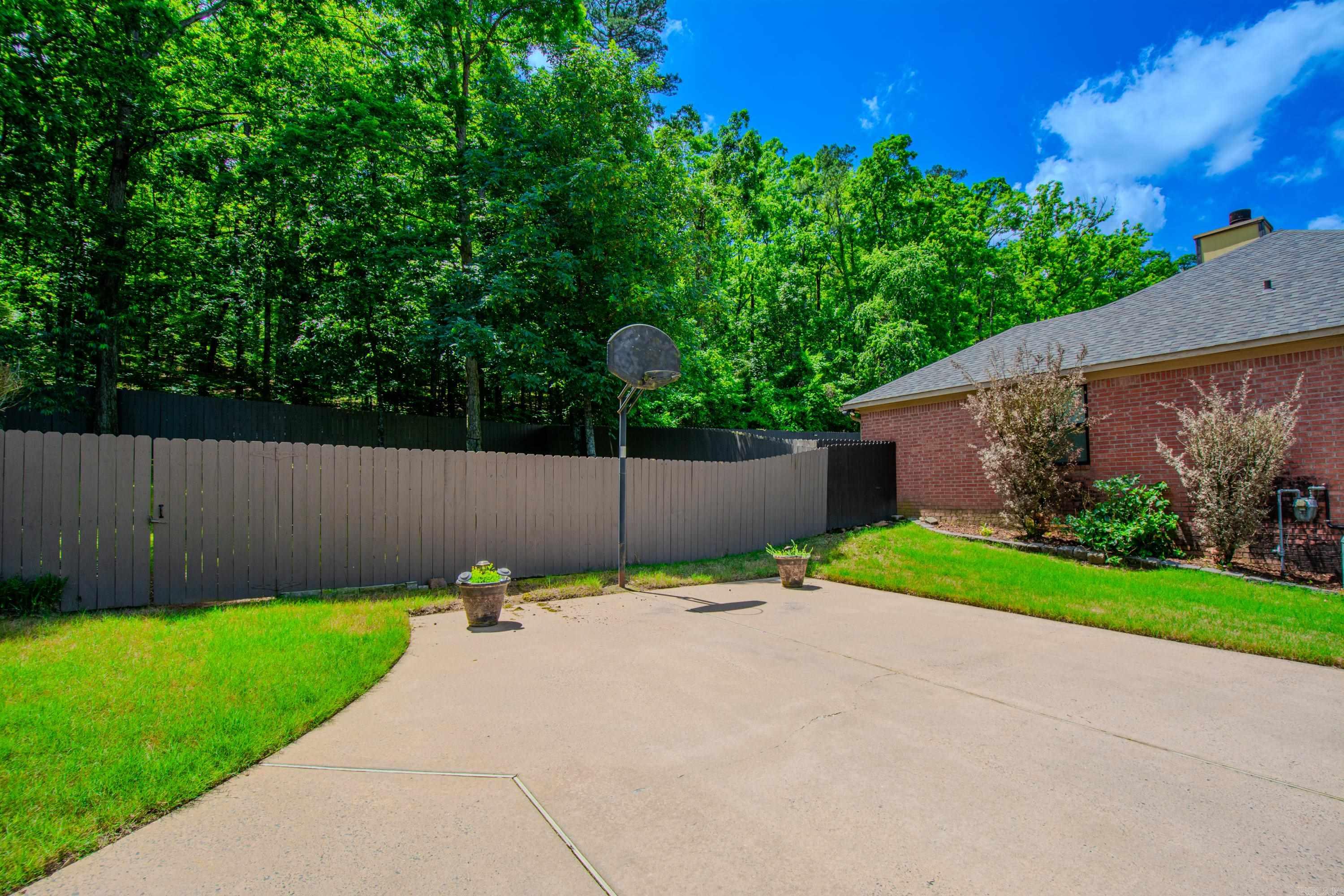 PINNACLE RIDGE ESTATES - Residential