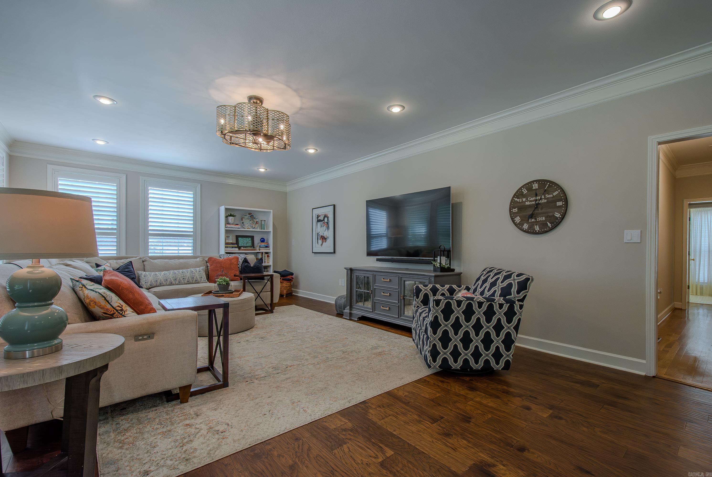 PINNACLE RIDGE ESTATES - Residential