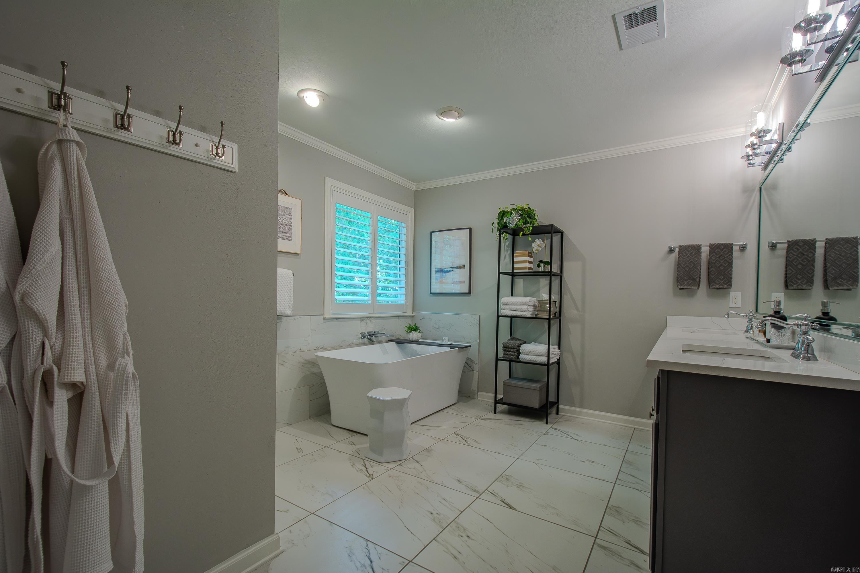 PINNACLE RIDGE ESTATES - Residential