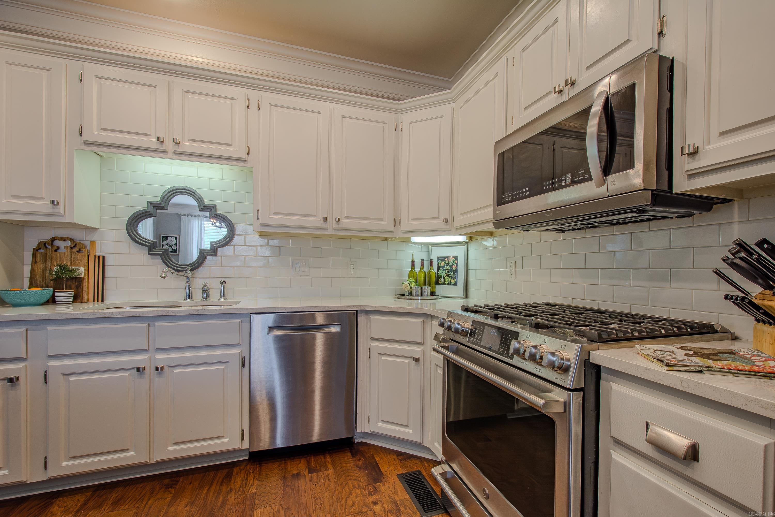 PINNACLE RIDGE ESTATES - Residential