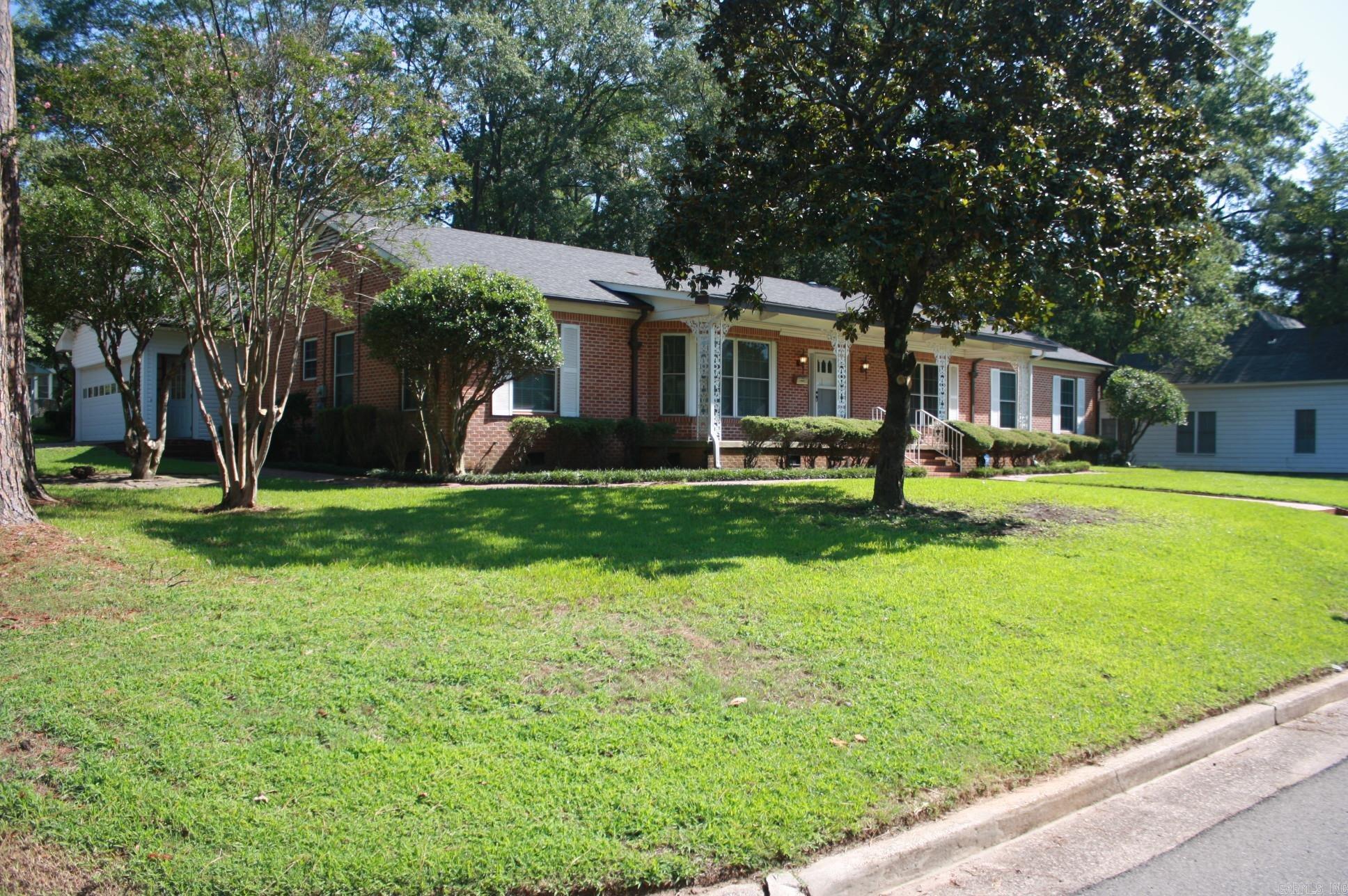 WILSON & FERGUSON - Residential