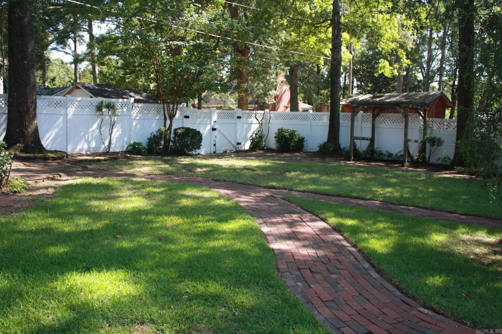 WILSON & FERGUSON - Residential