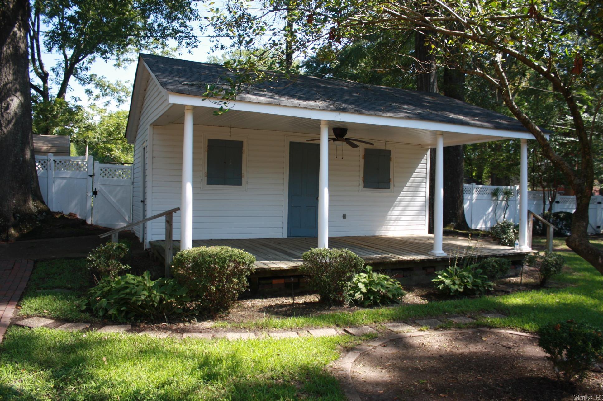 WILSON & FERGUSON - Residential