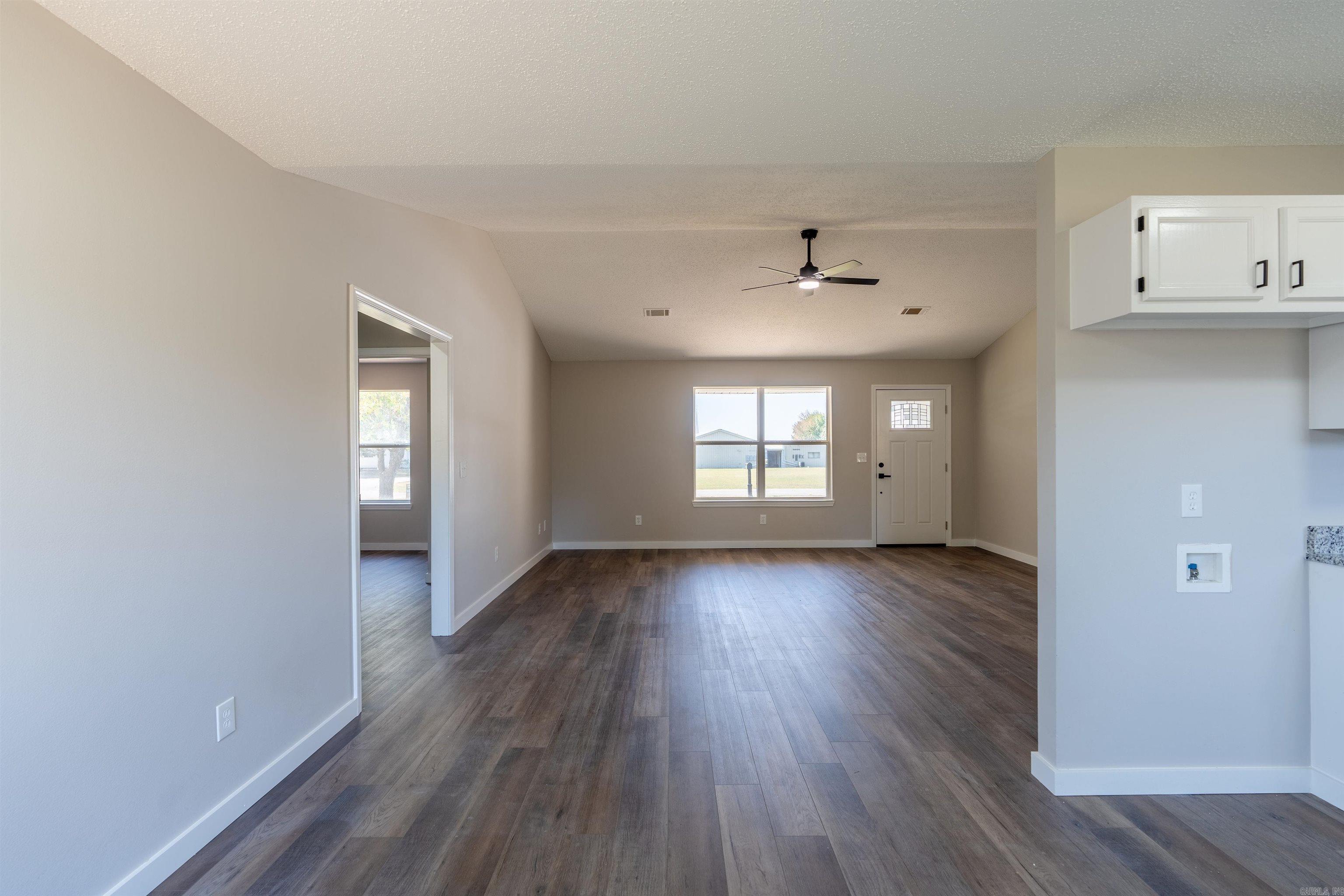 ARROWHEAD VILLAGE - Residential