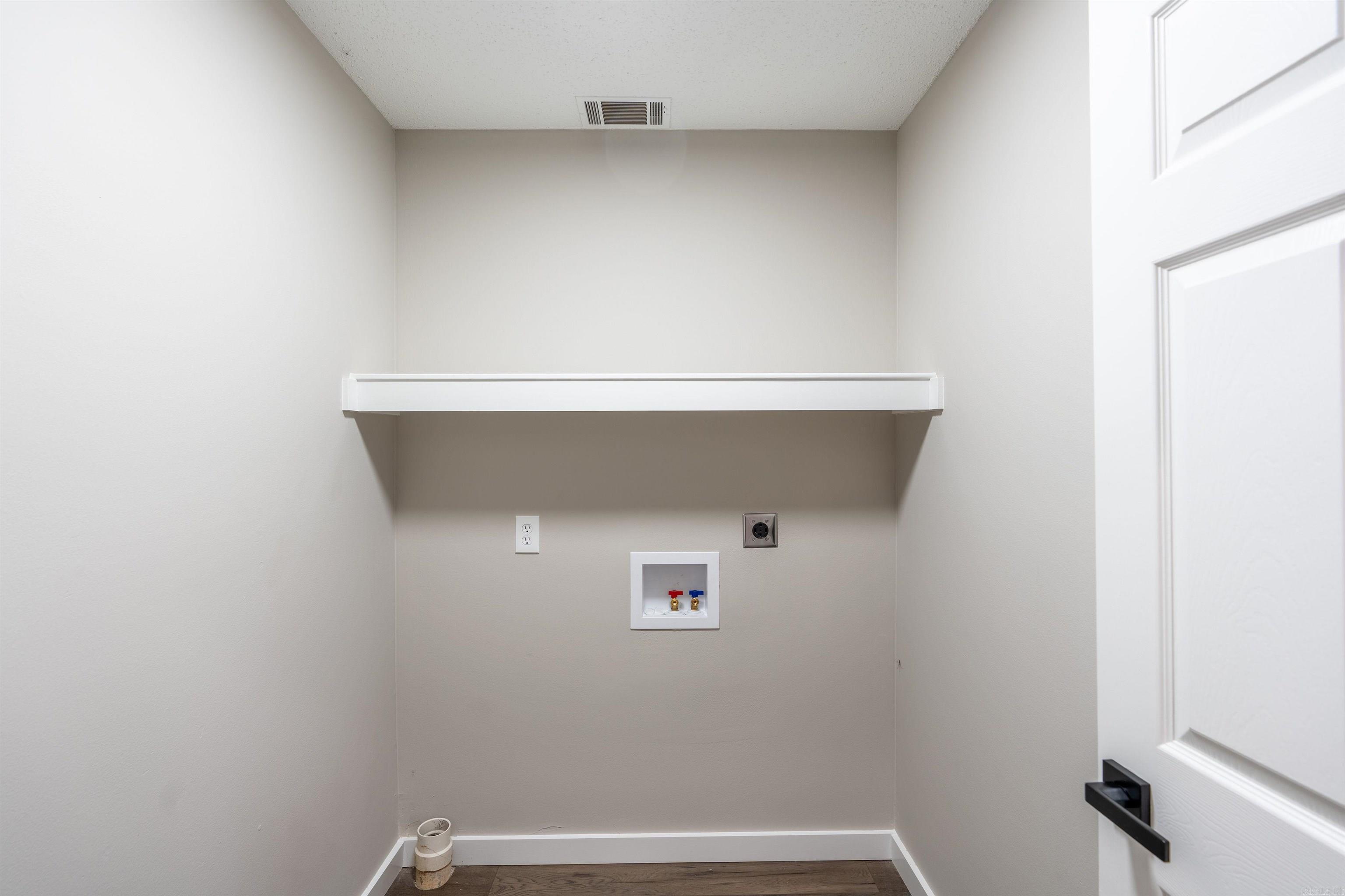 ARROWHEAD VILLAGE - Residential