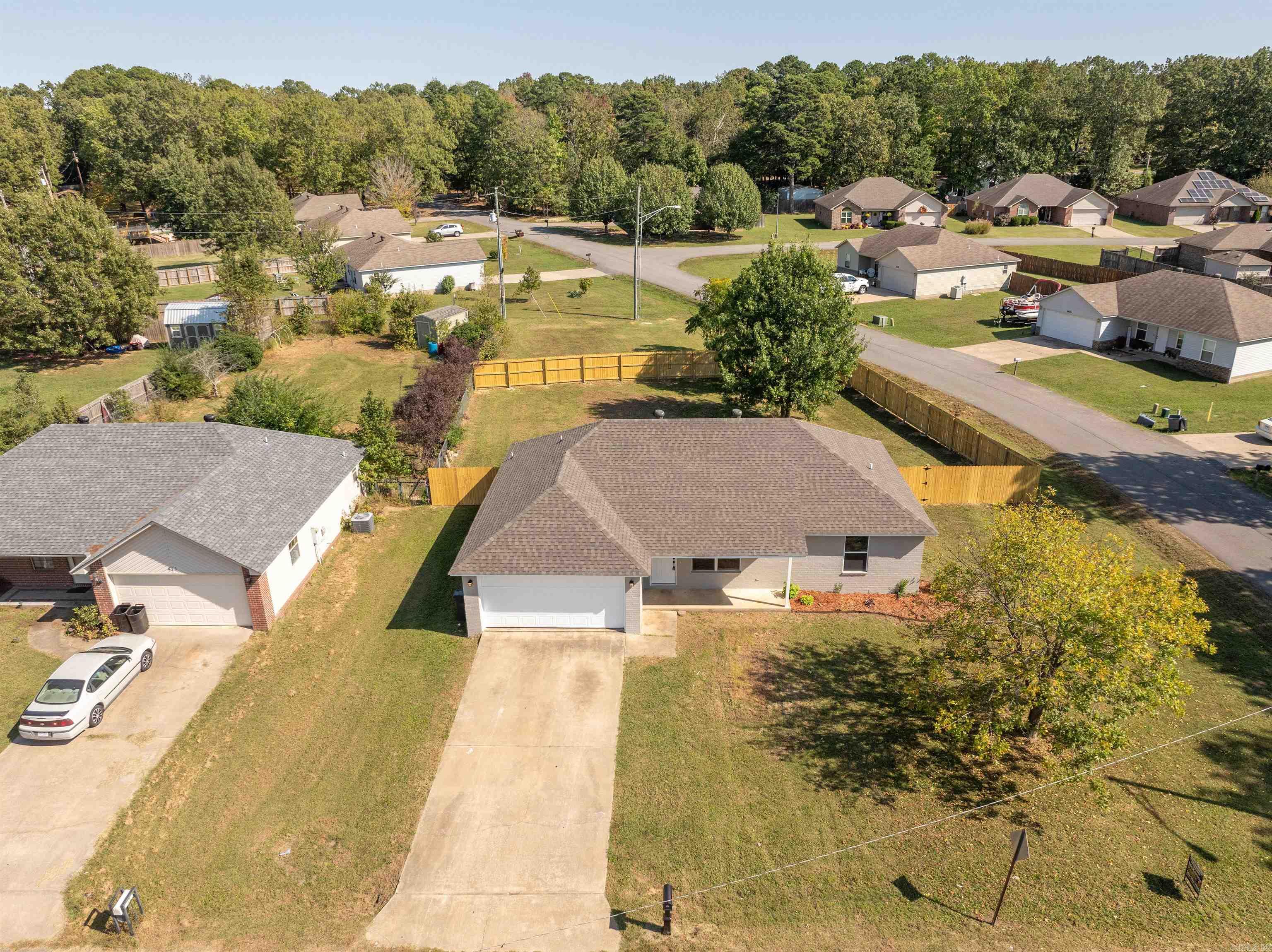 ARROWHEAD VILLAGE - Residential