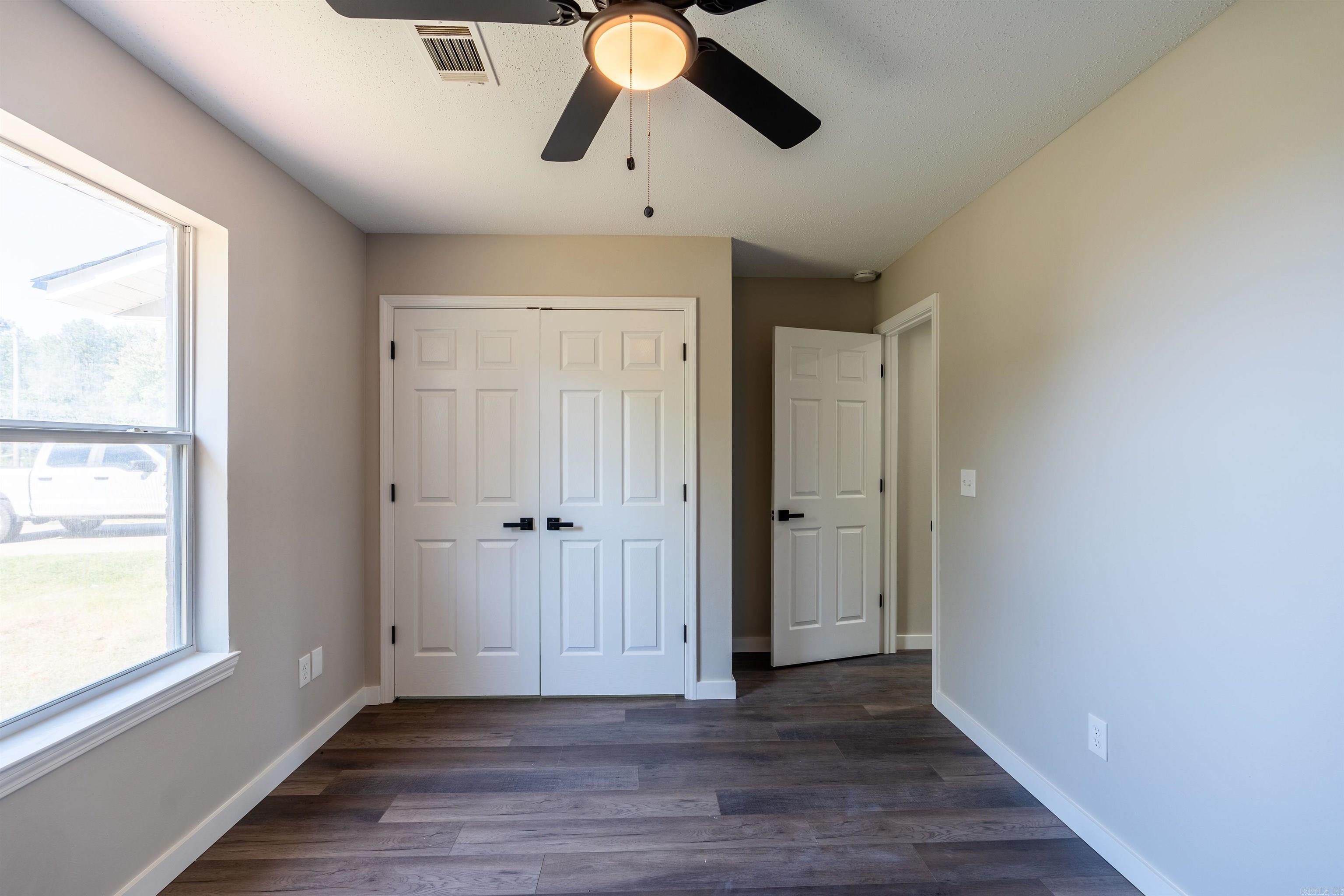 ARROWHEAD VILLAGE - Residential