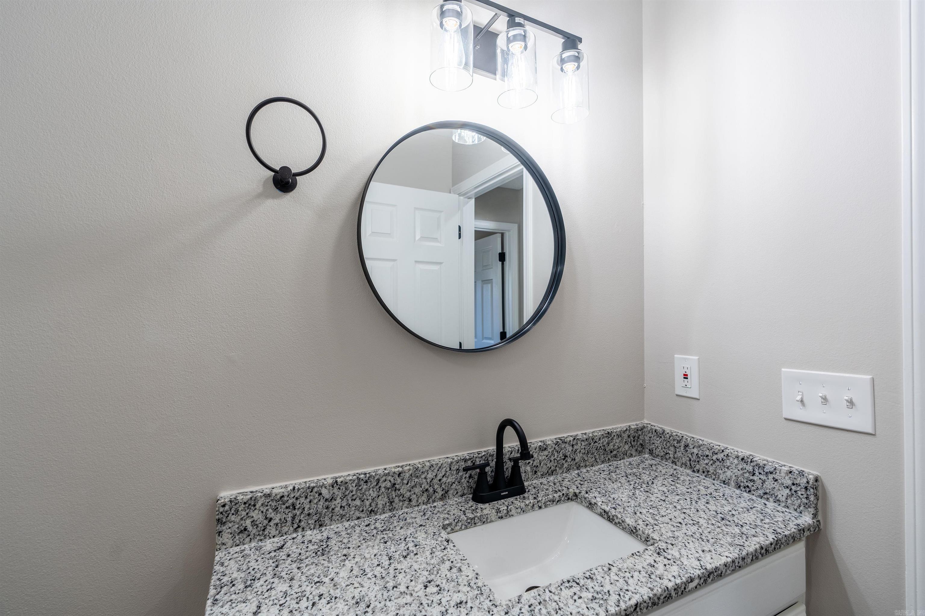 ARROWHEAD VILLAGE - Residential