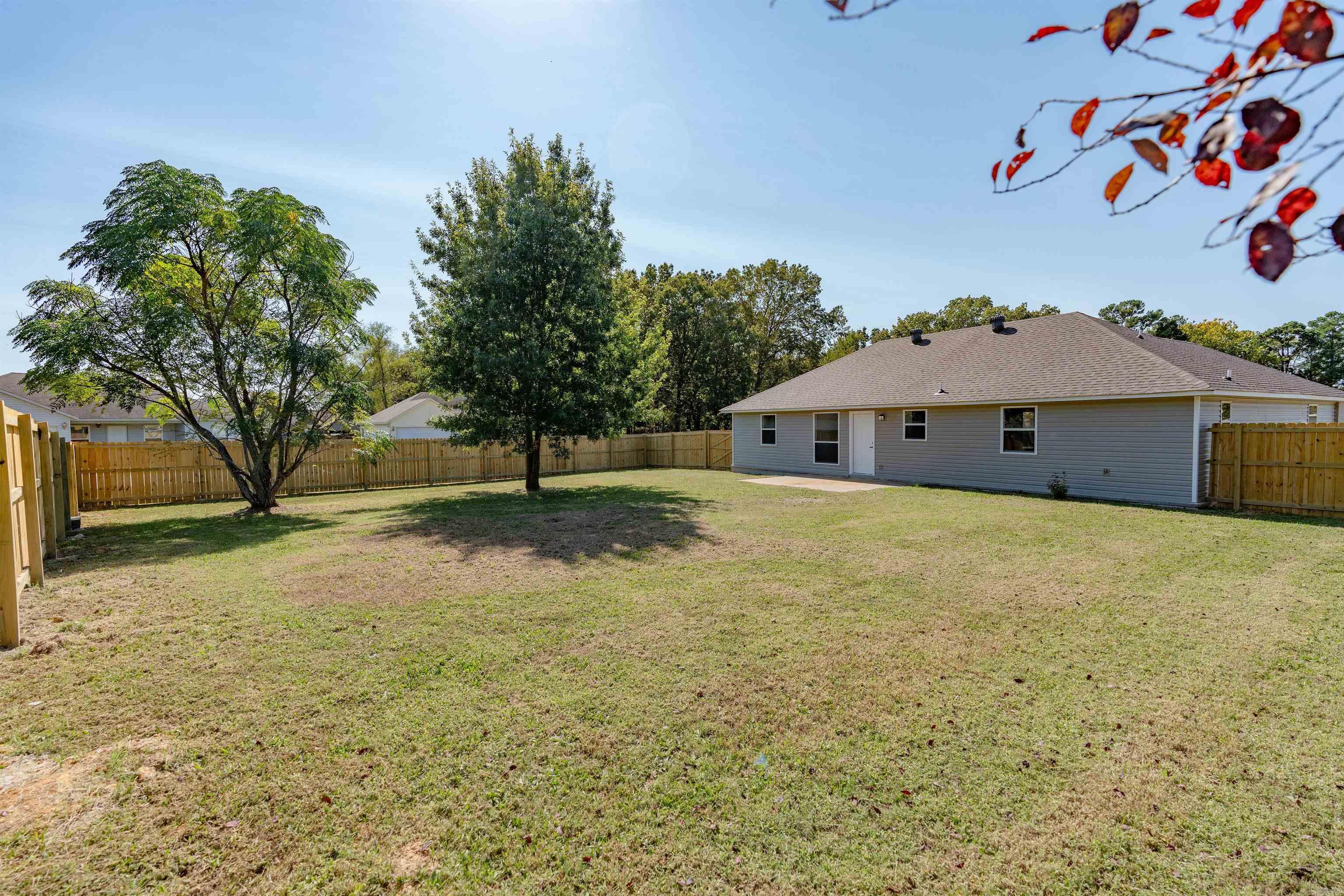 ARROWHEAD VILLAGE - Residential