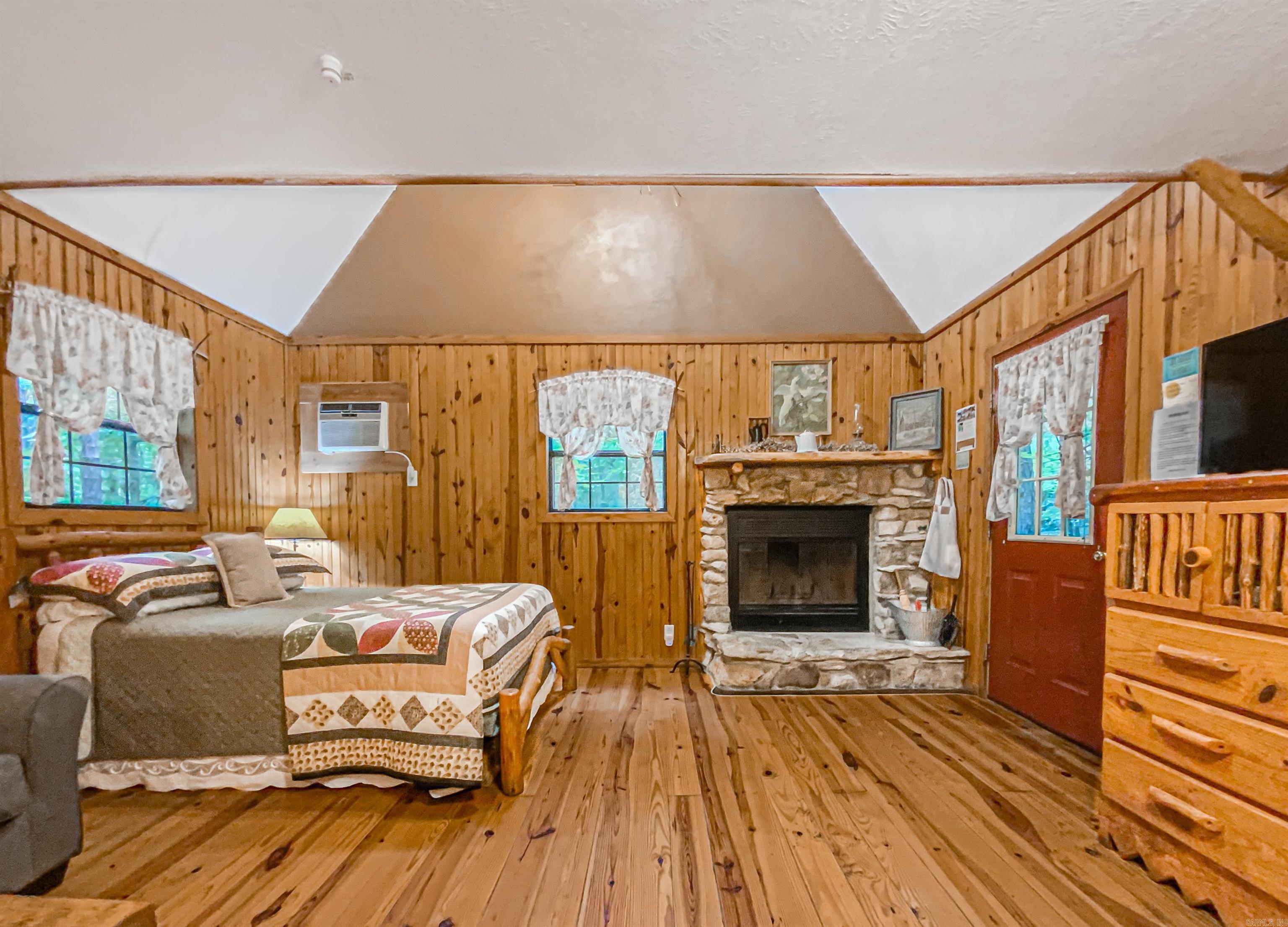 Metes & Bounds - Commercial Sale