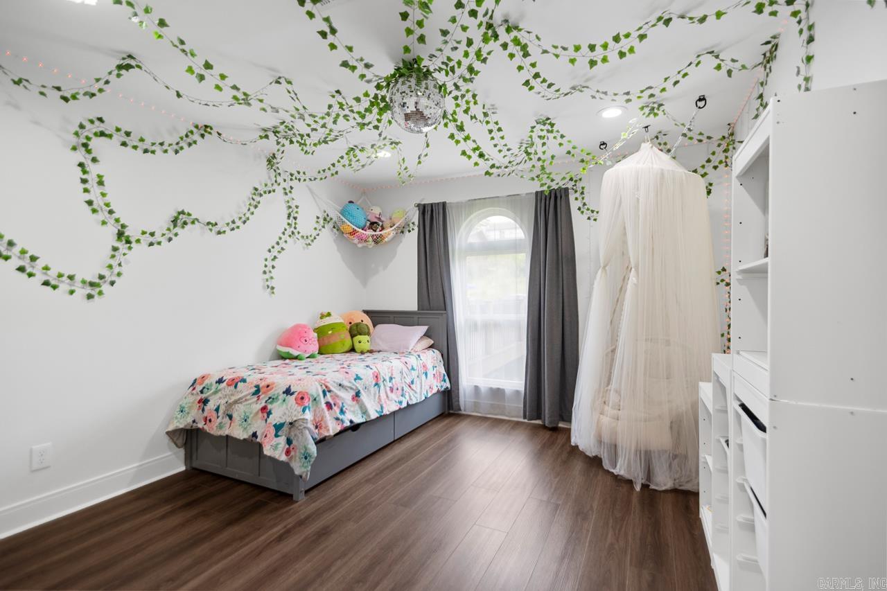 STURBRIDGE - Residential