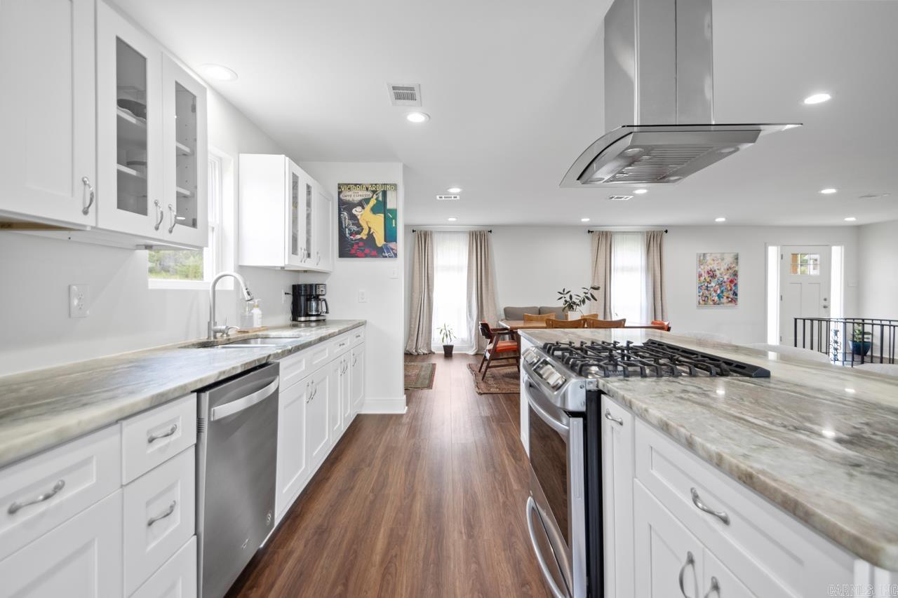 STURBRIDGE - Residential