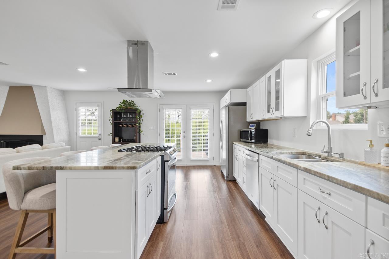 STURBRIDGE - Residential