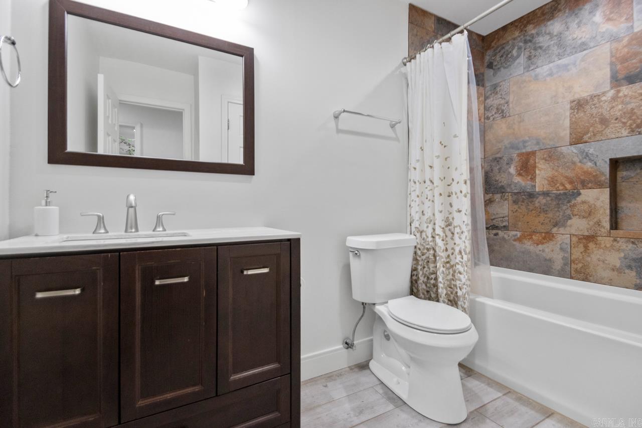 STURBRIDGE - Residential