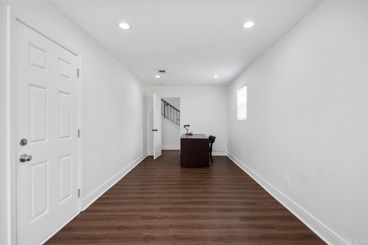 STURBRIDGE - Residential