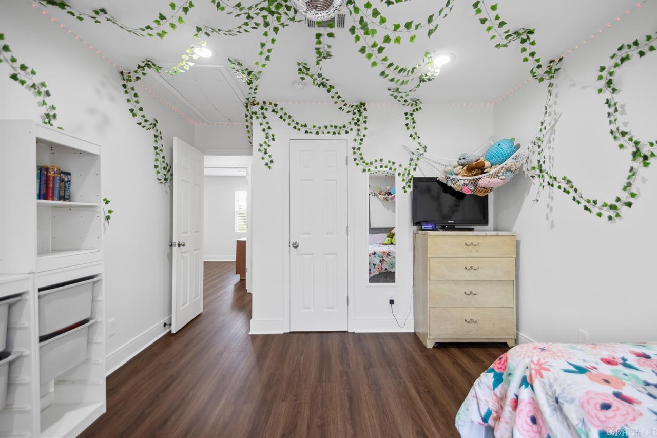 STURBRIDGE - Residential