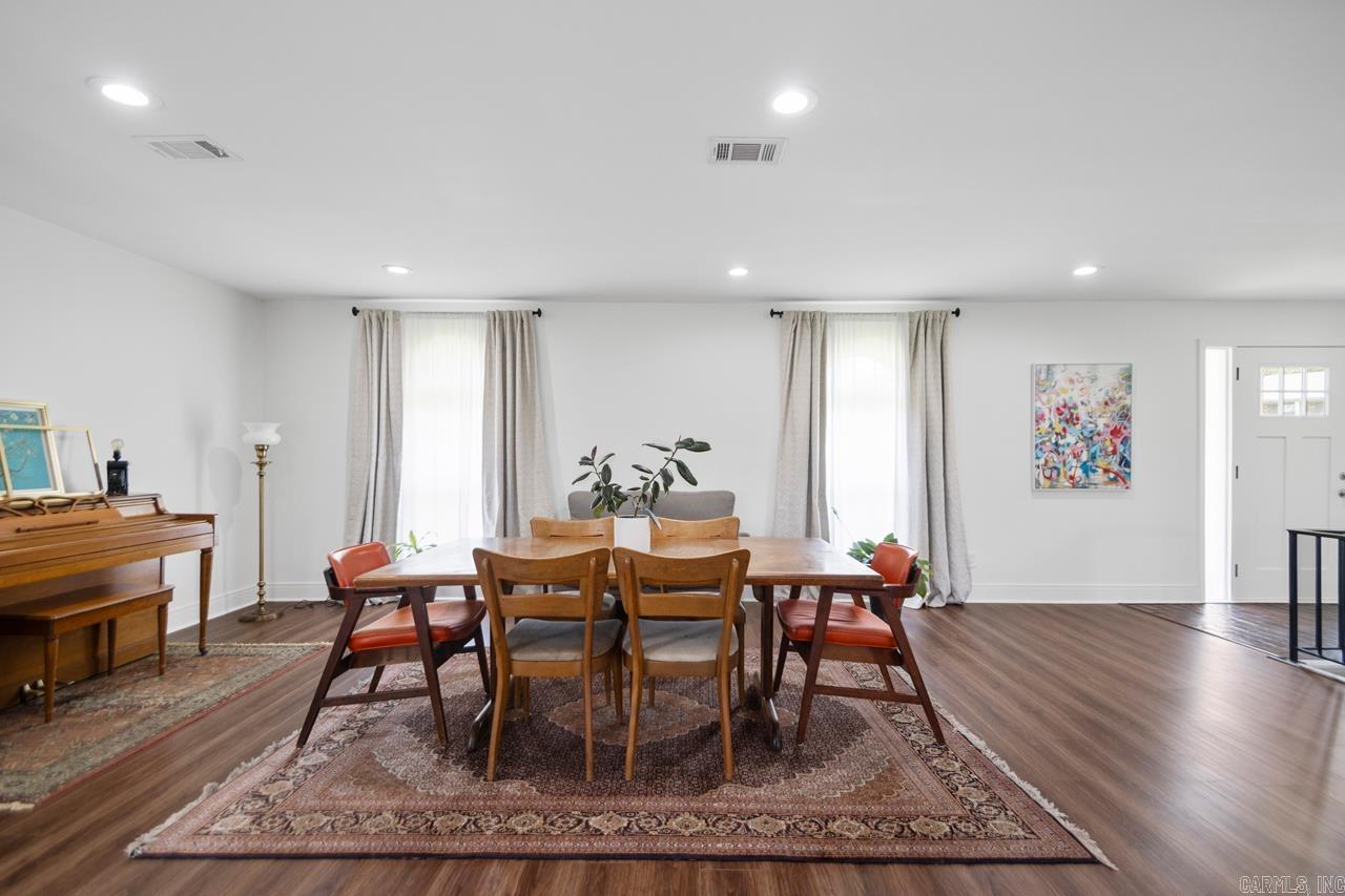 STURBRIDGE - Residential