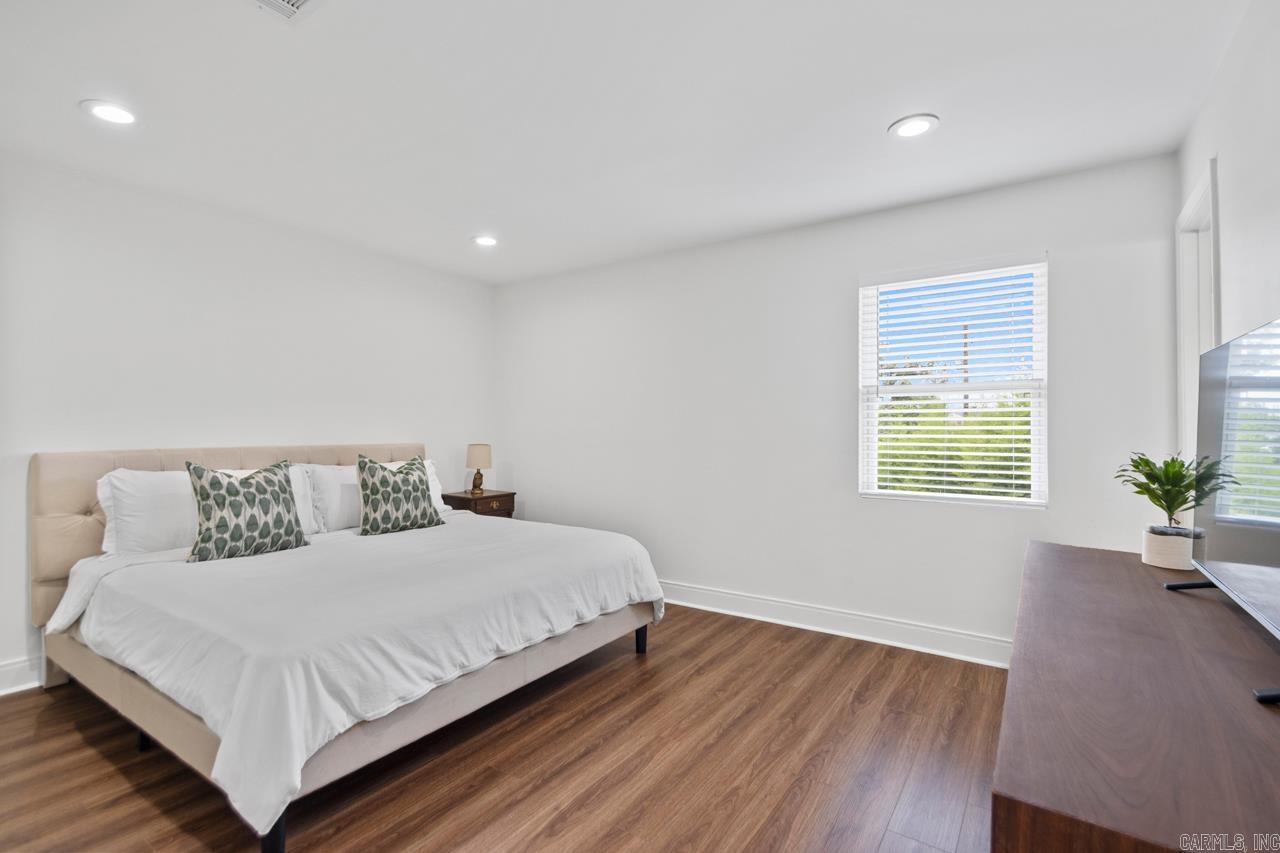 STURBRIDGE - Residential