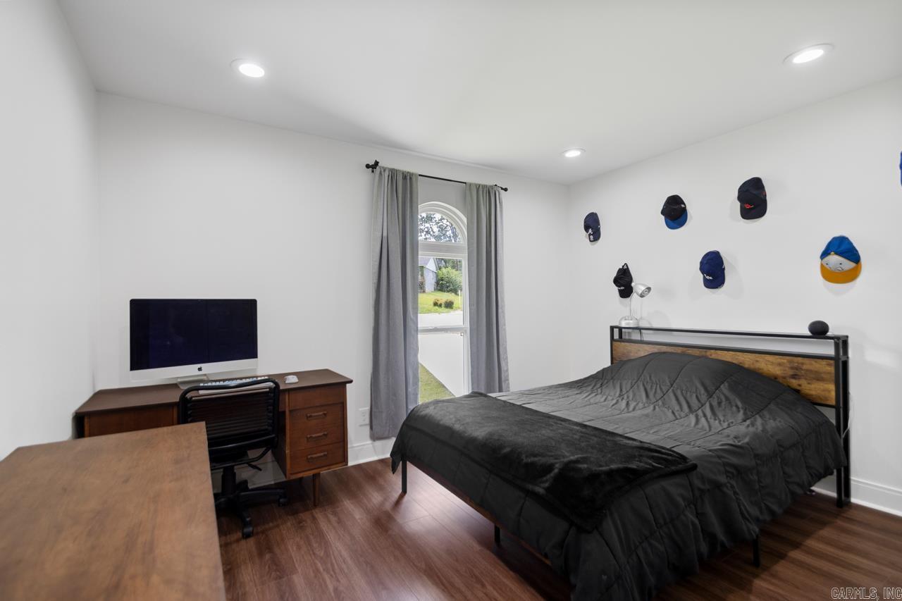 STURBRIDGE - Residential