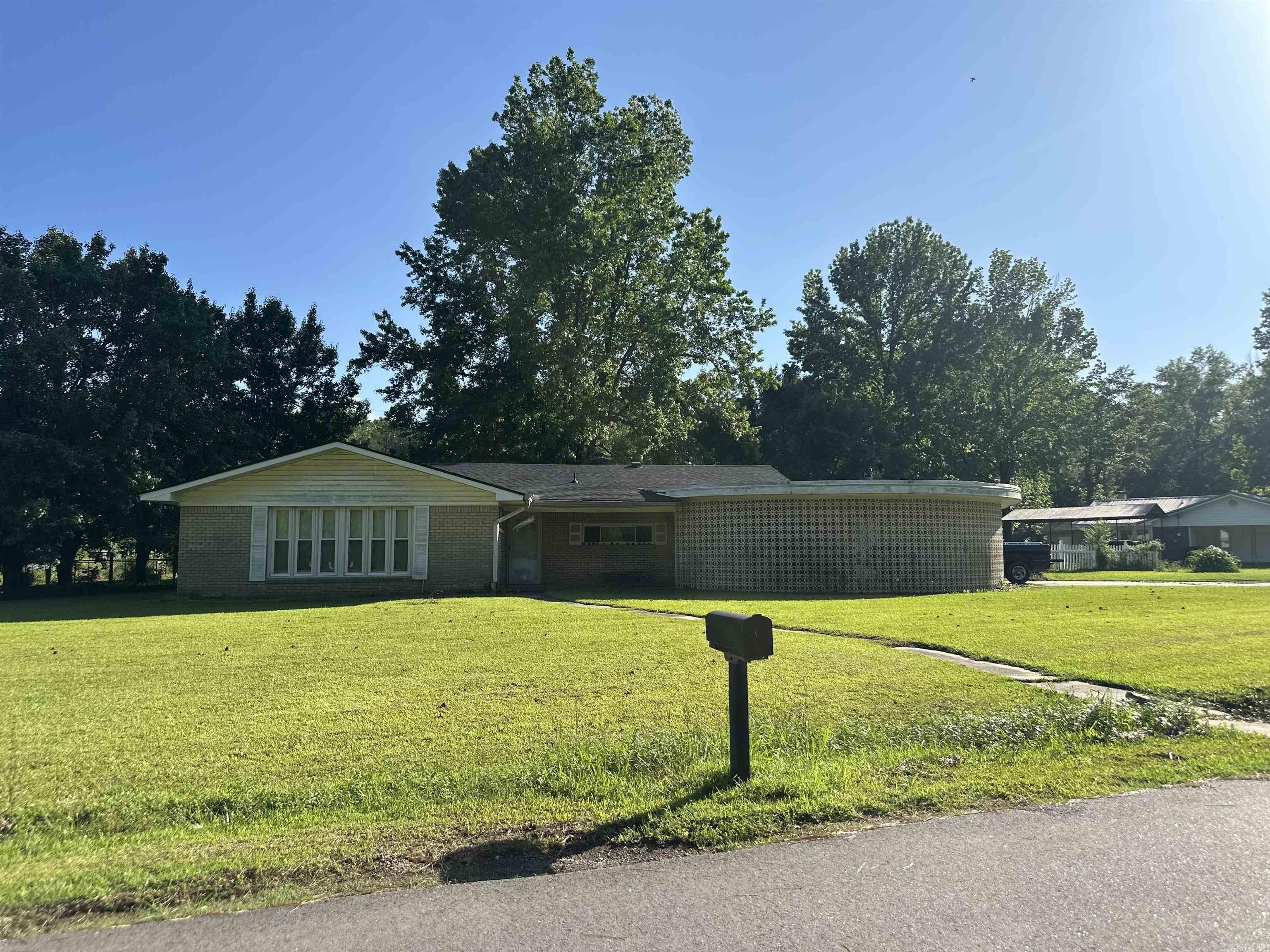 Welcome home!! Don't miss this charming 3 bedroom-, 2 bath home sitting on half an acre and offers a fenced backyard, a workshop and a double garage. The perfect blend of comfort and functionality. Plenty of room to relax or entertain. A must see..