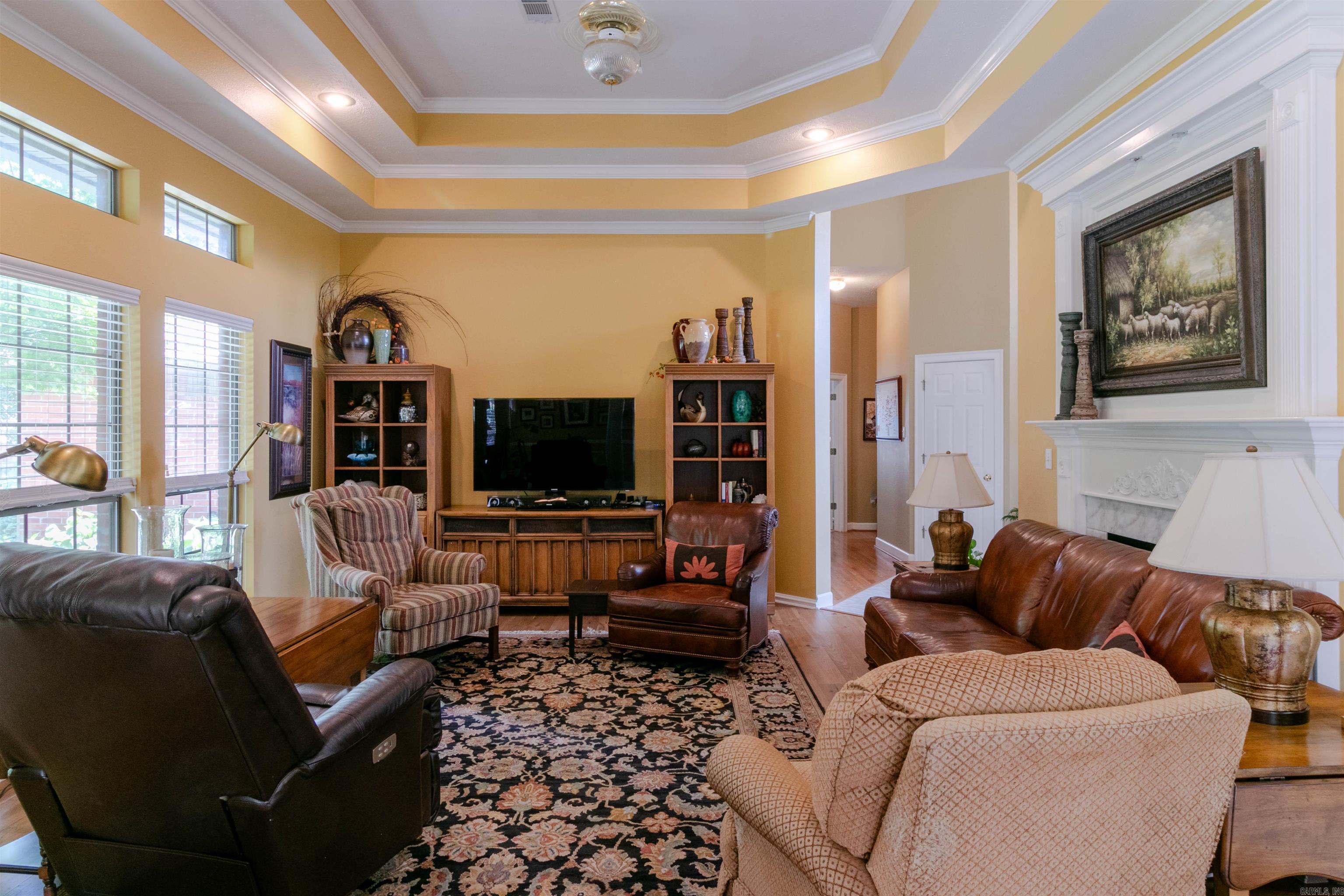 WINDCREST - Residential