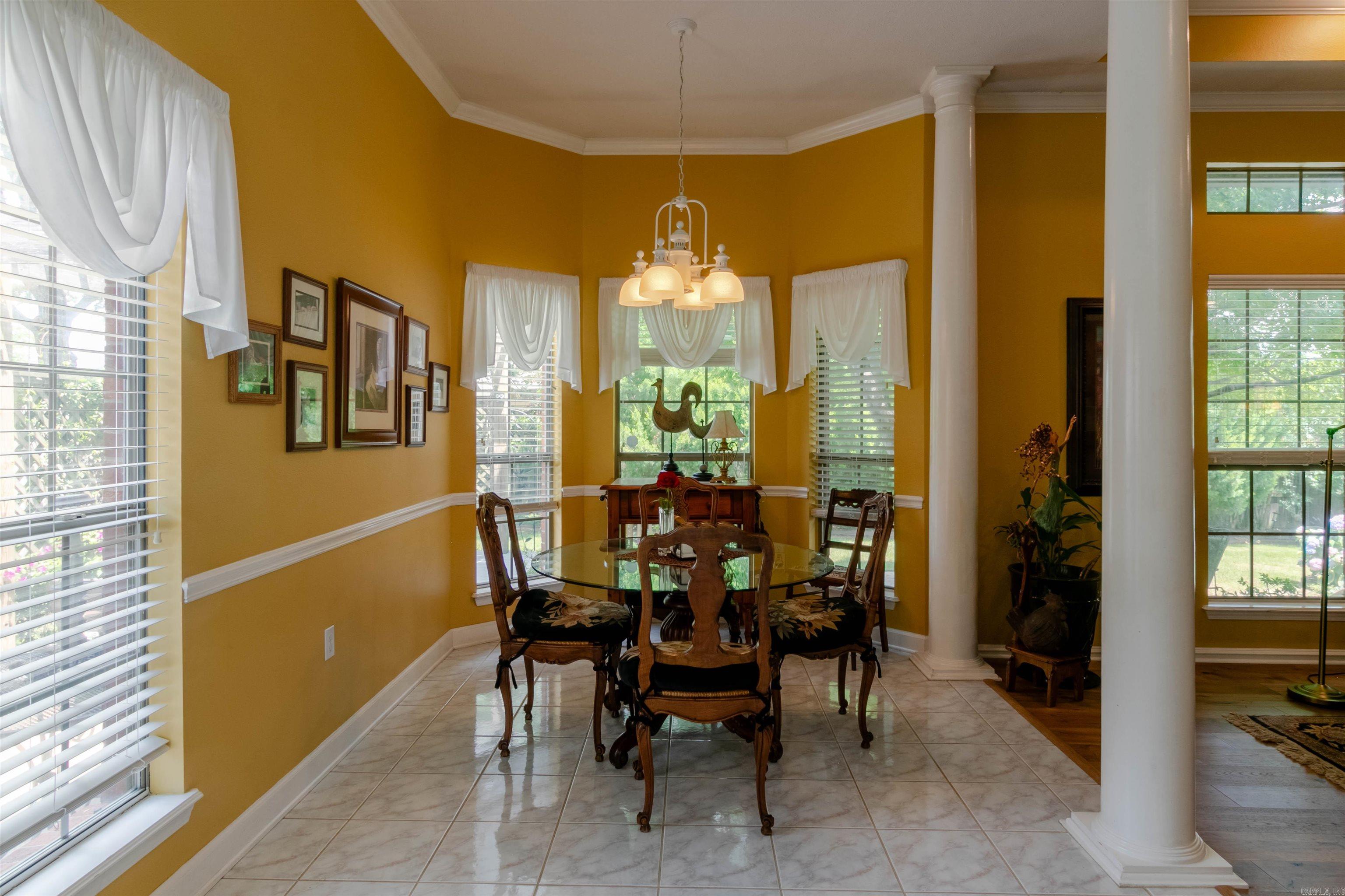 WINDCREST - Residential