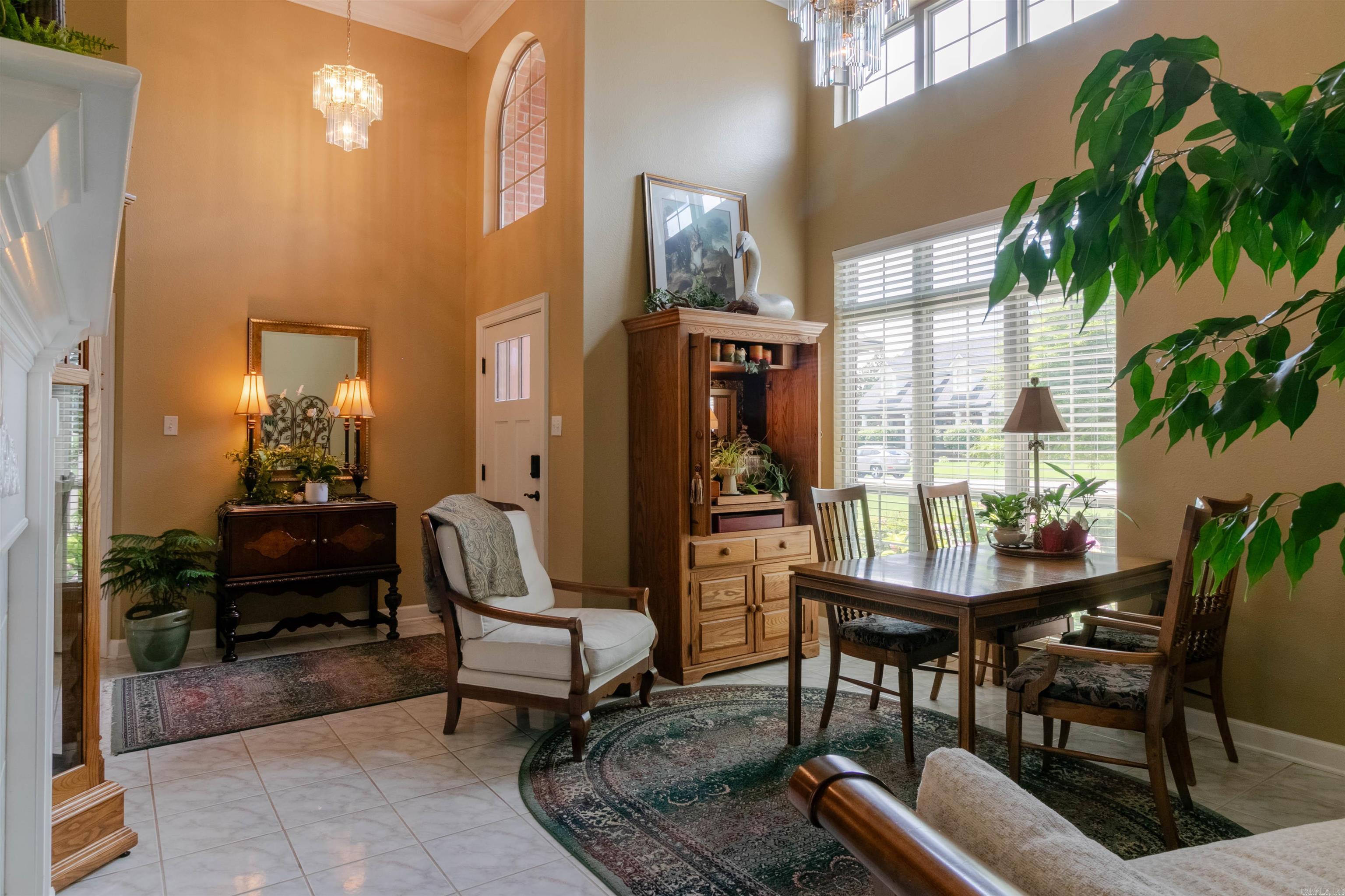 WINDCREST - Residential