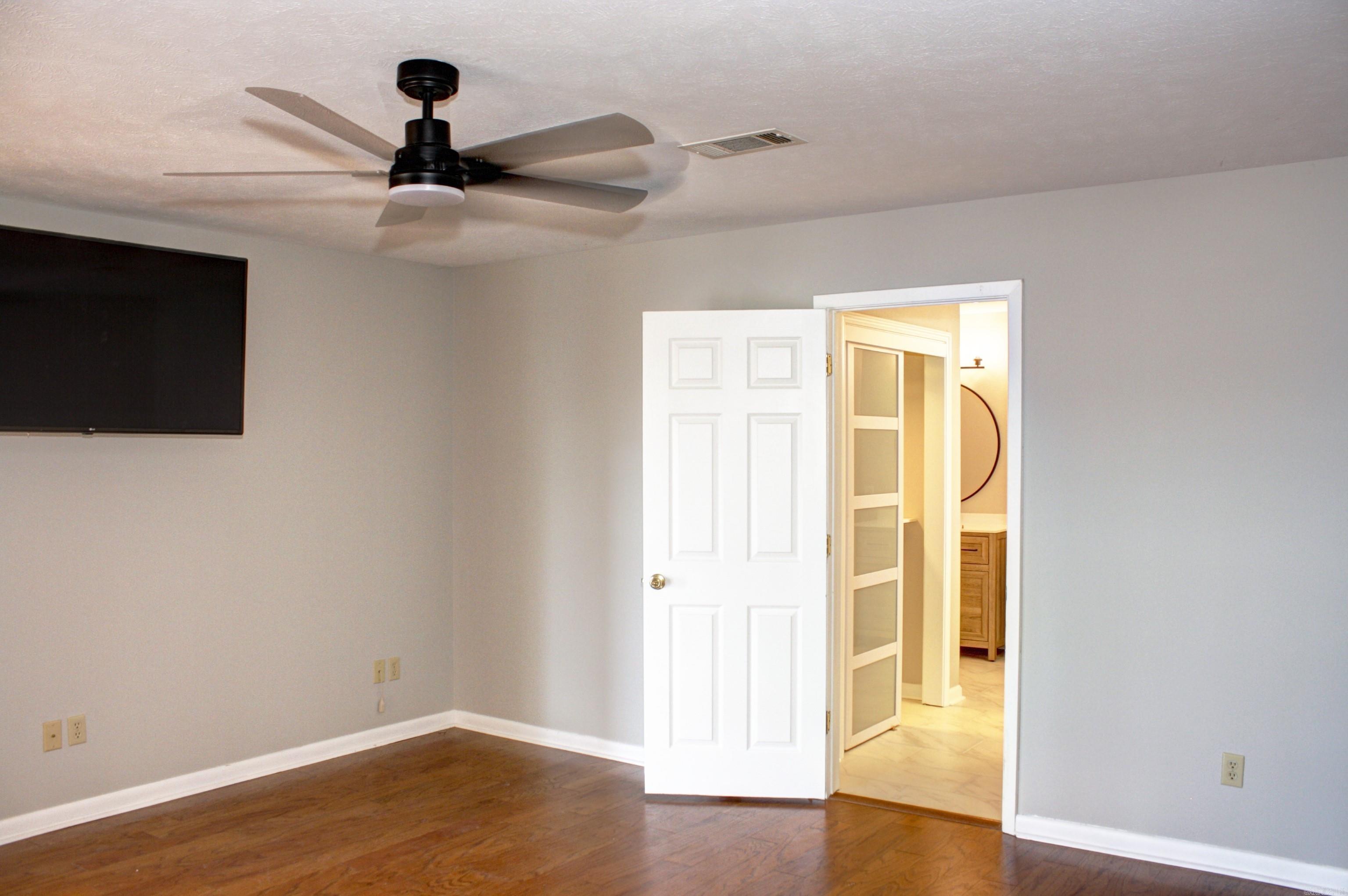 RIVER OAKS - Residential