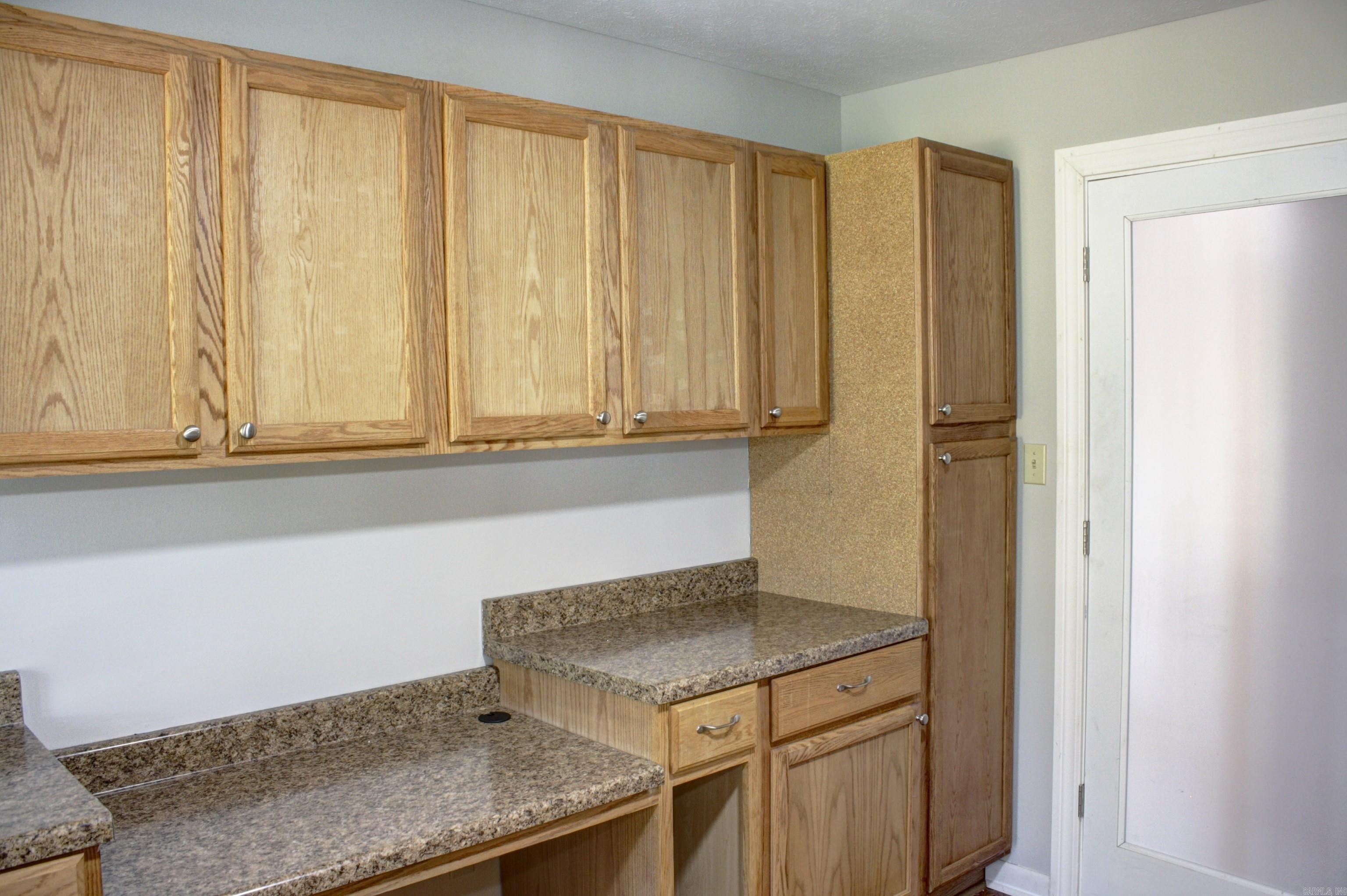 RIVER OAKS - Residential