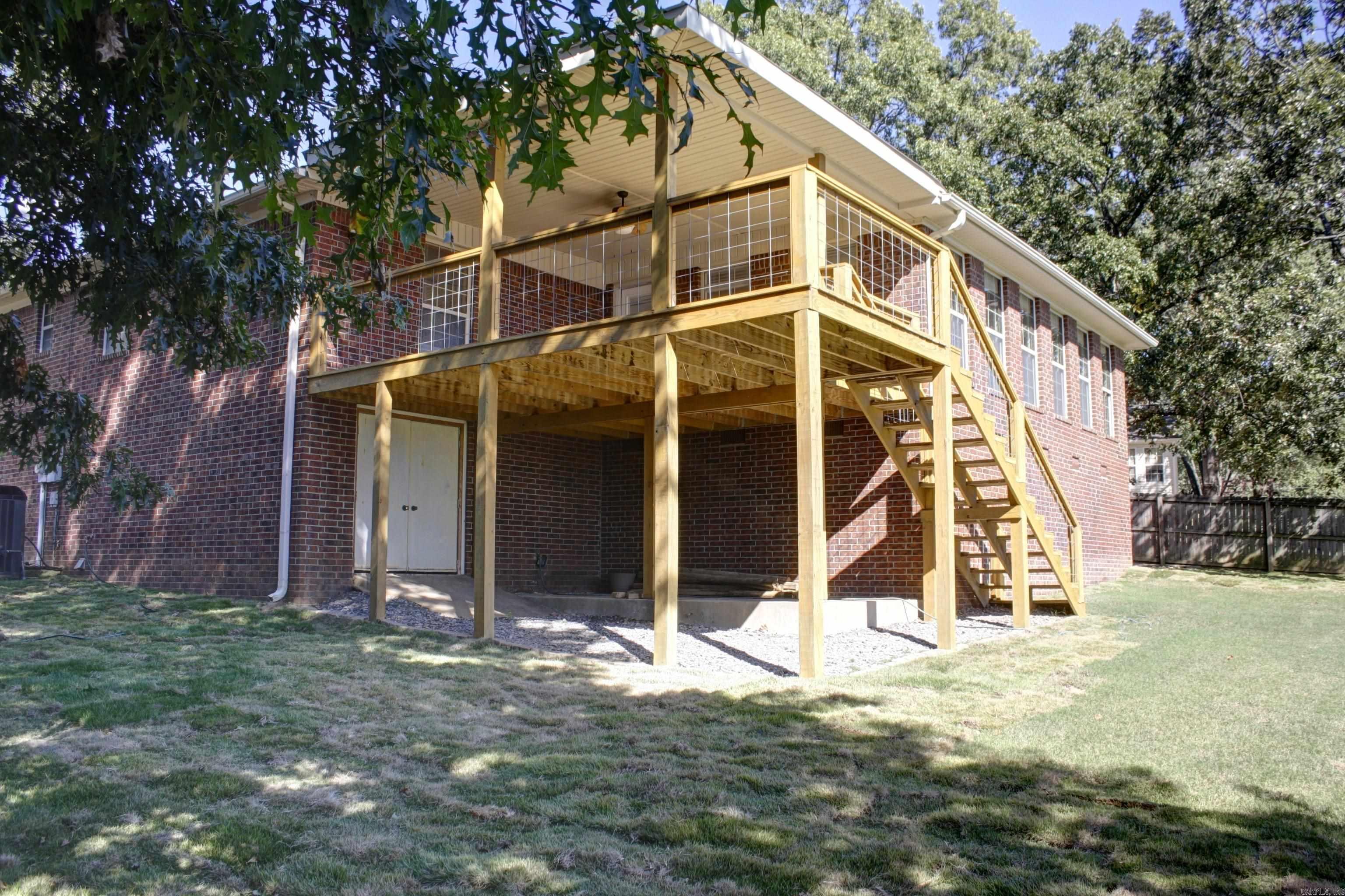 RIVER OAKS - Residential