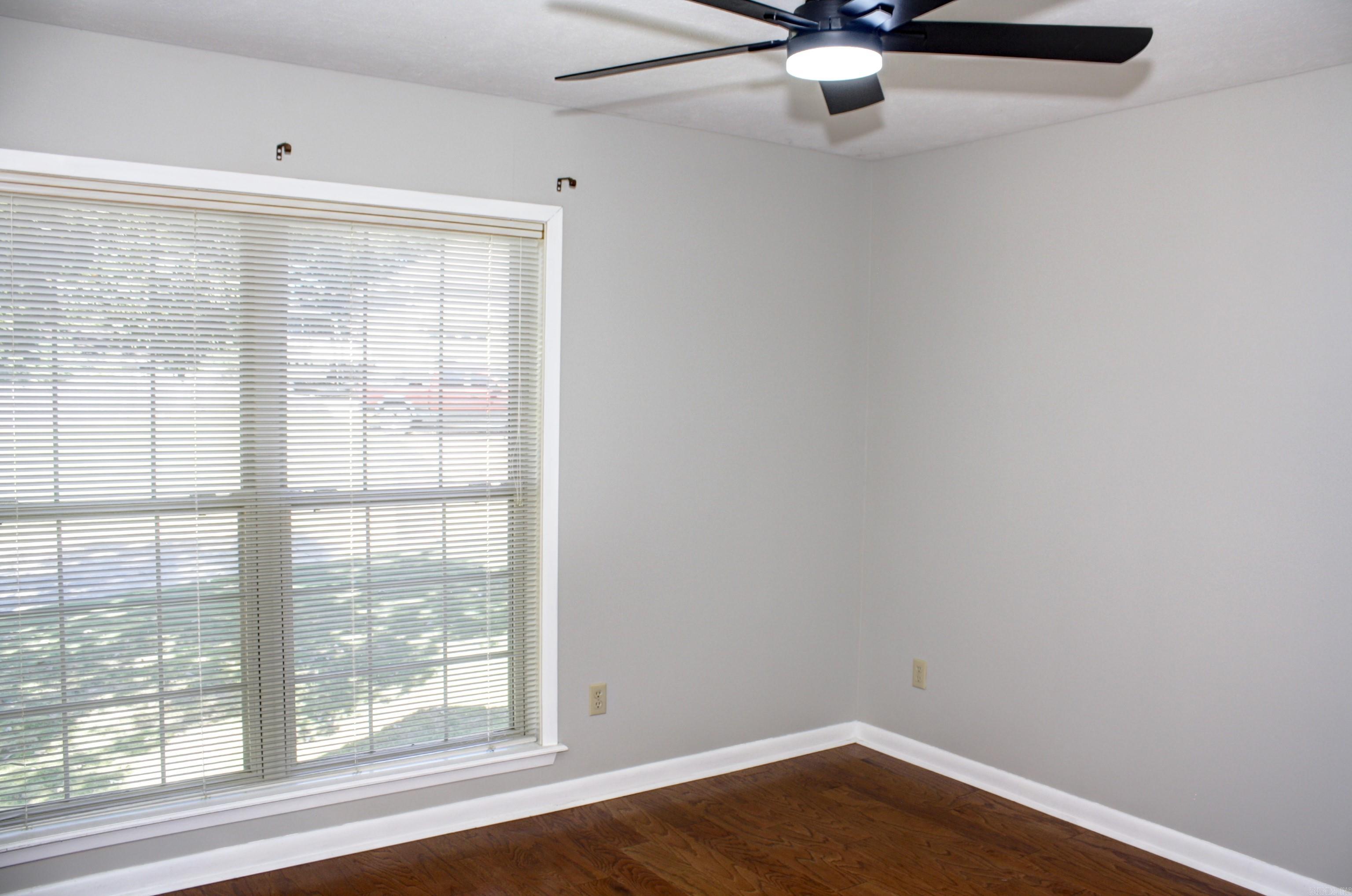 RIVER OAKS - Residential