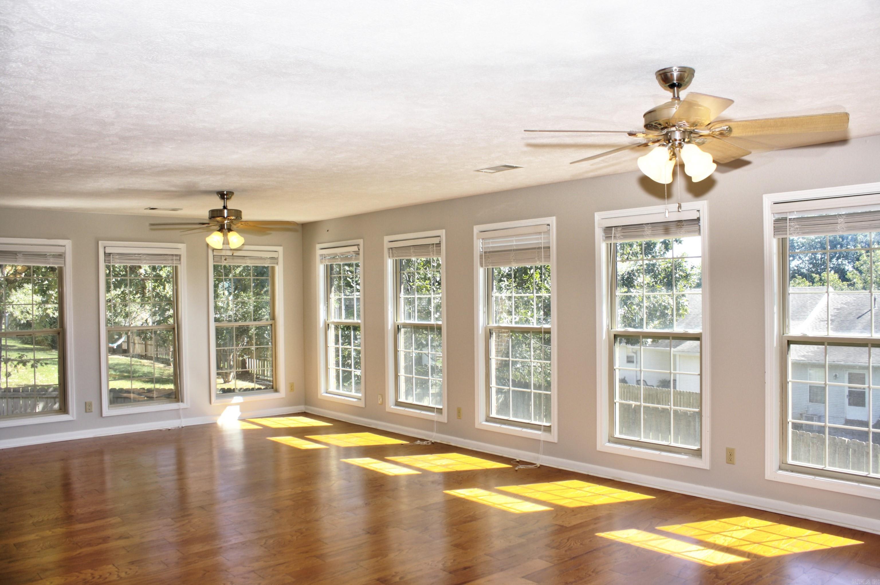 RIVER OAKS - Residential