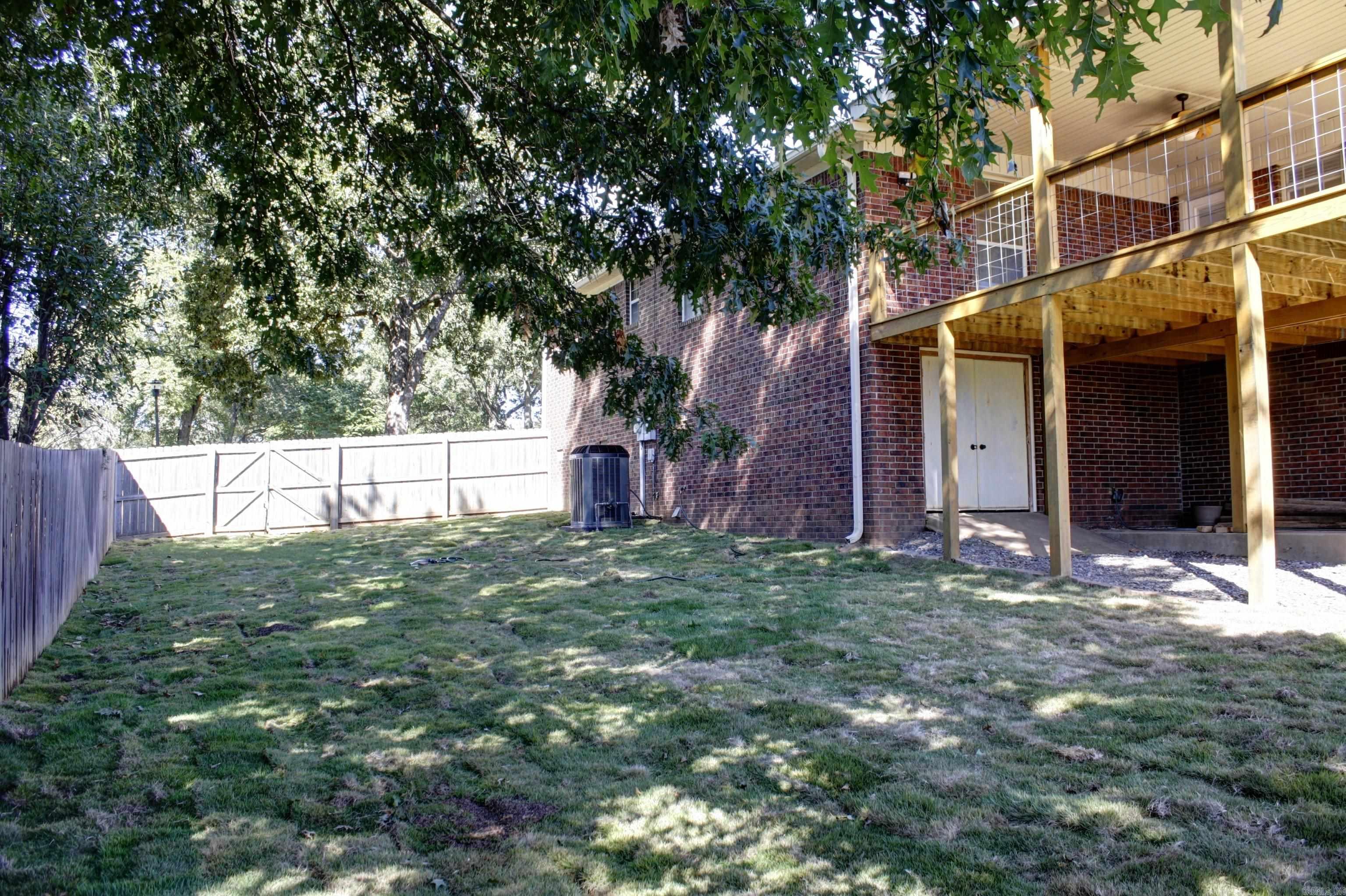 RIVER OAKS - Residential