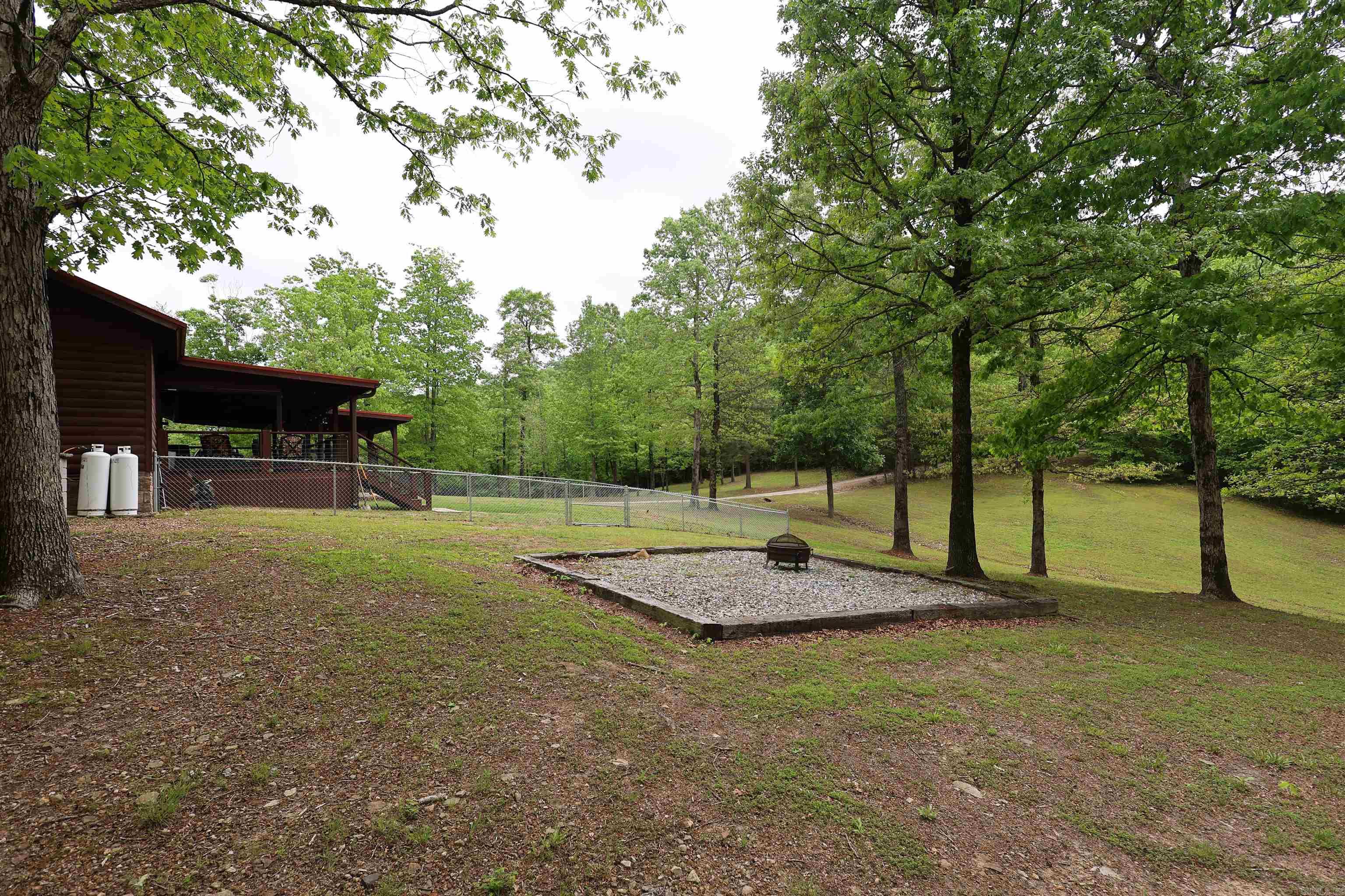 RIVERCHASE - Residential