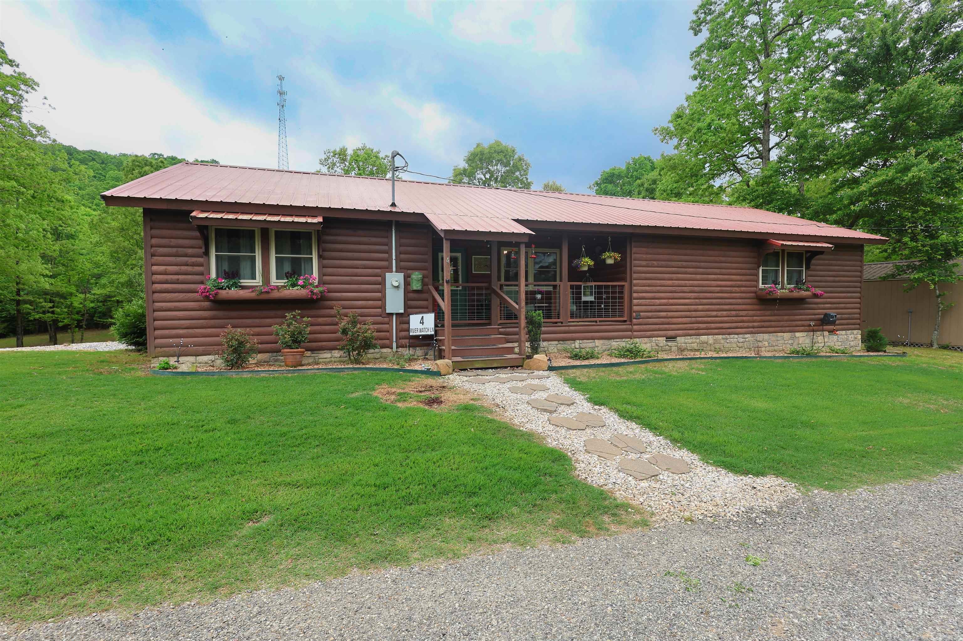 RIVERCHASE - Residential