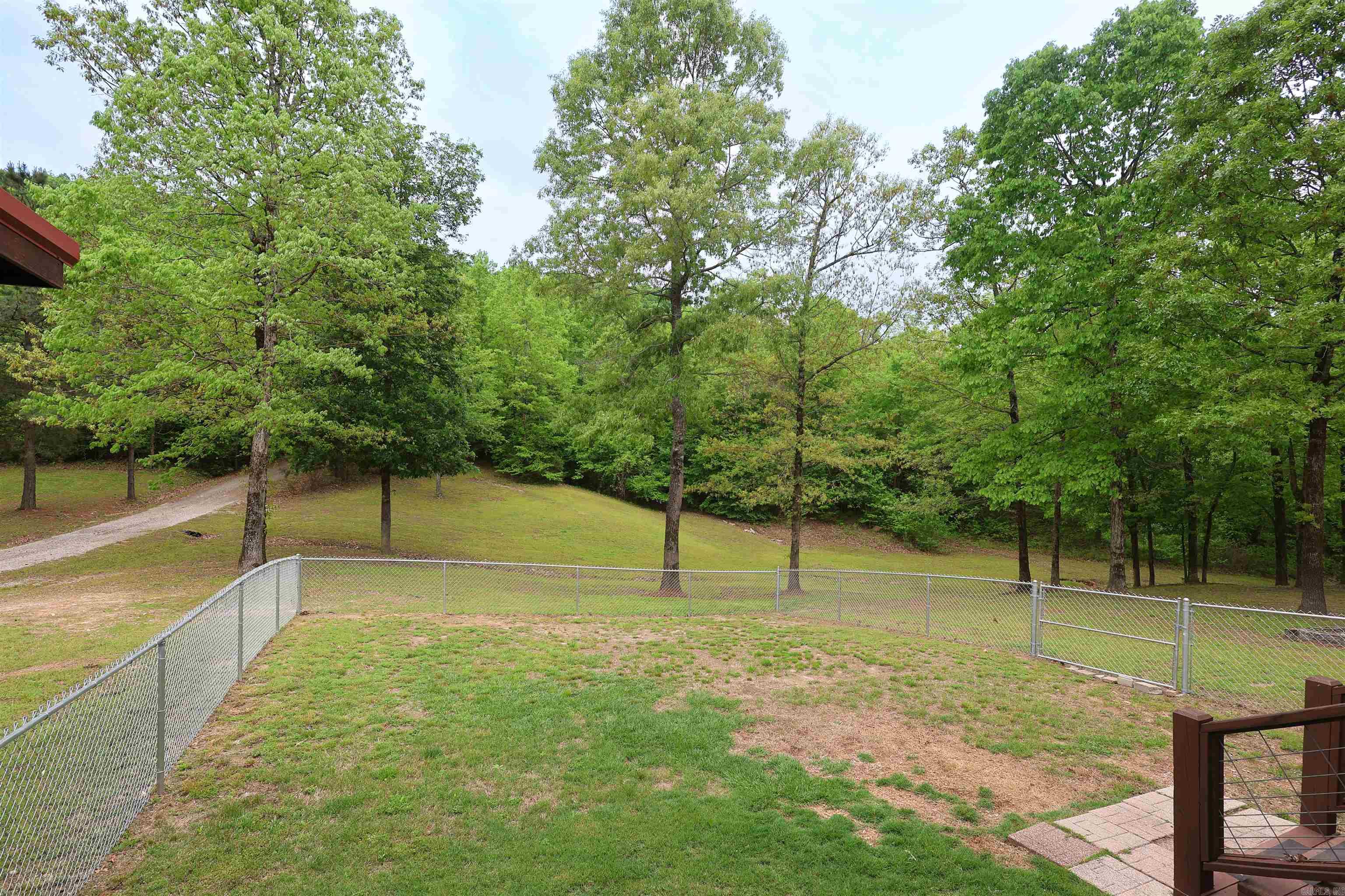 RIVERCHASE - Residential