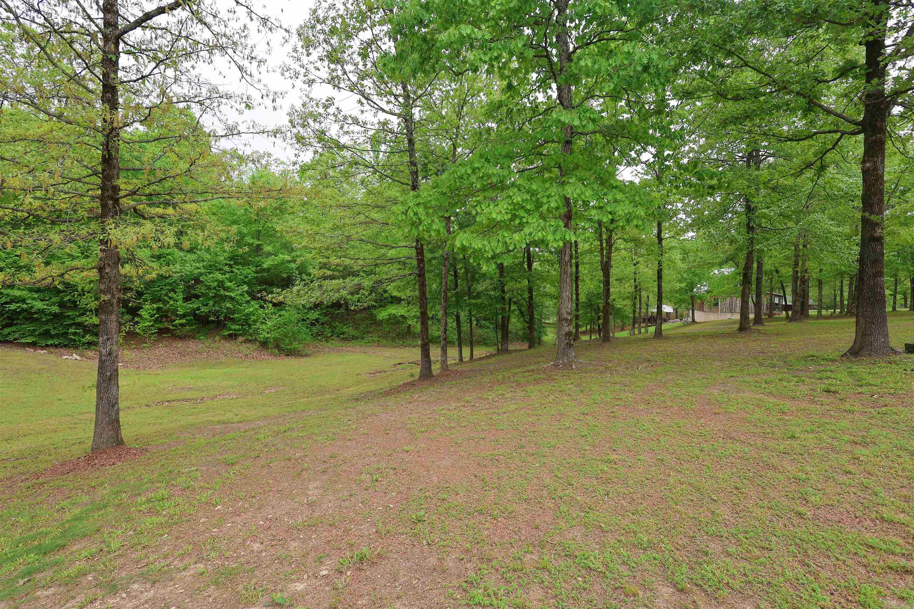 RIVERCHASE - Residential