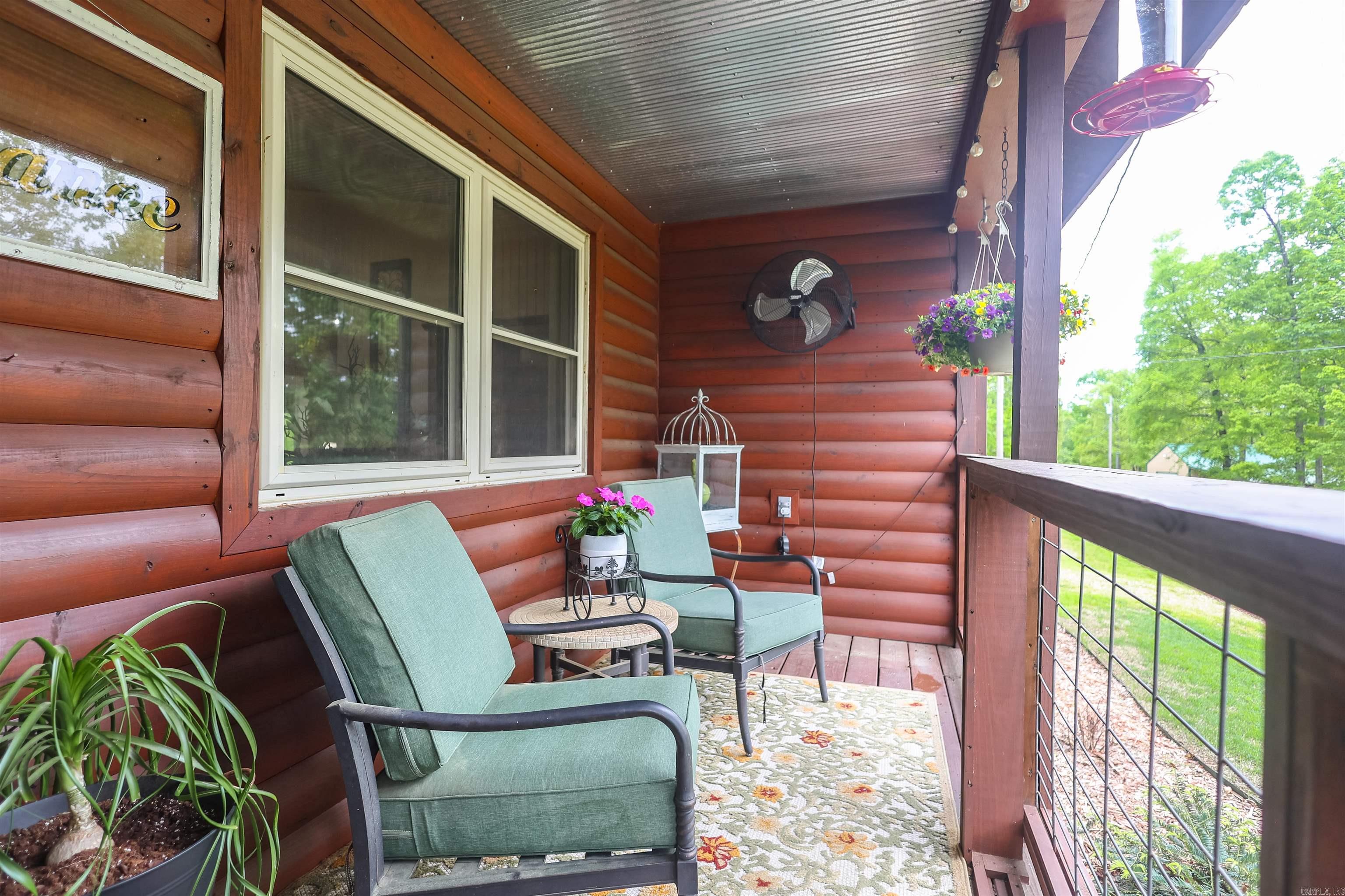 RIVERCHASE - Residential