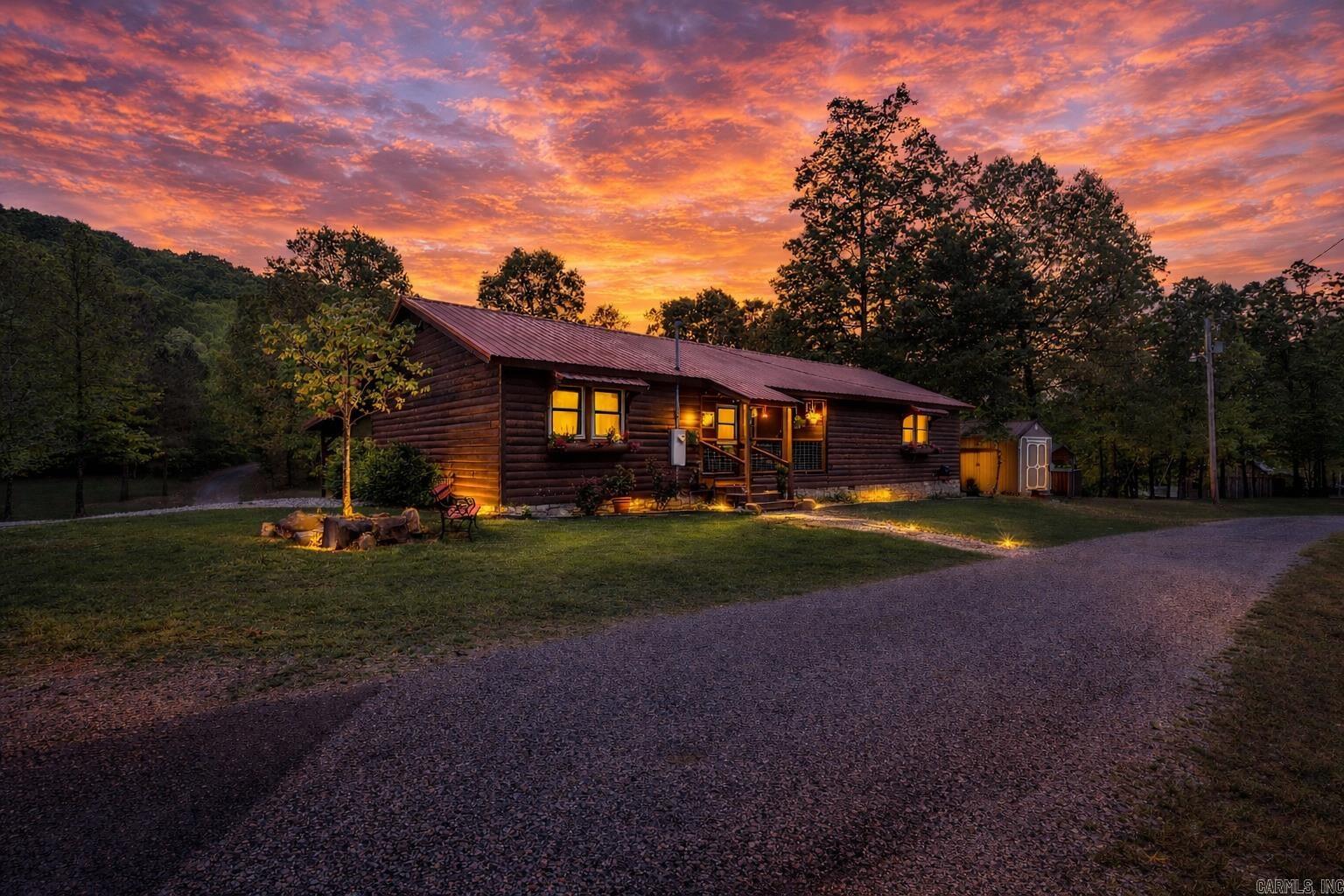 RIVERCHASE - Residential