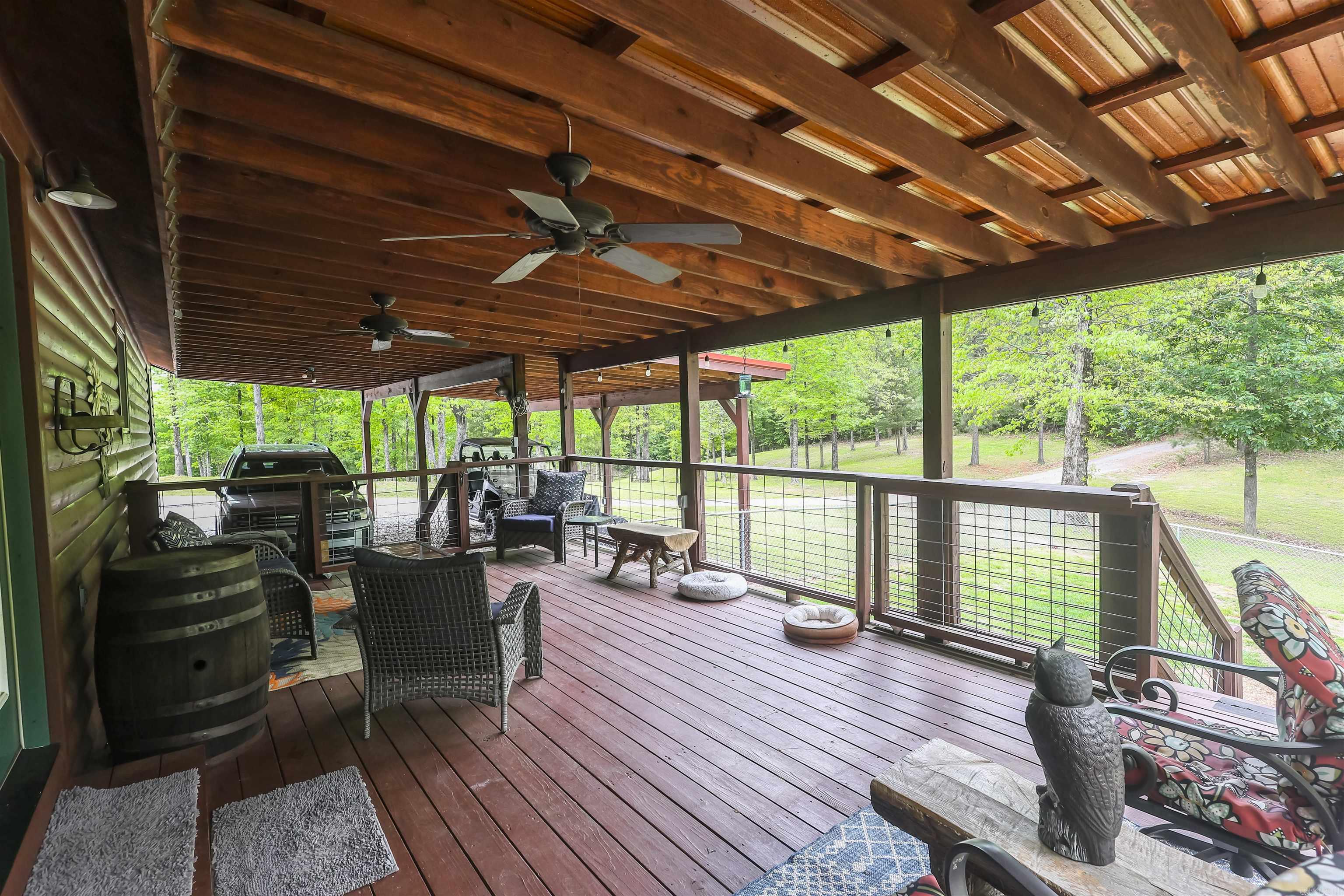 RIVERCHASE - Residential