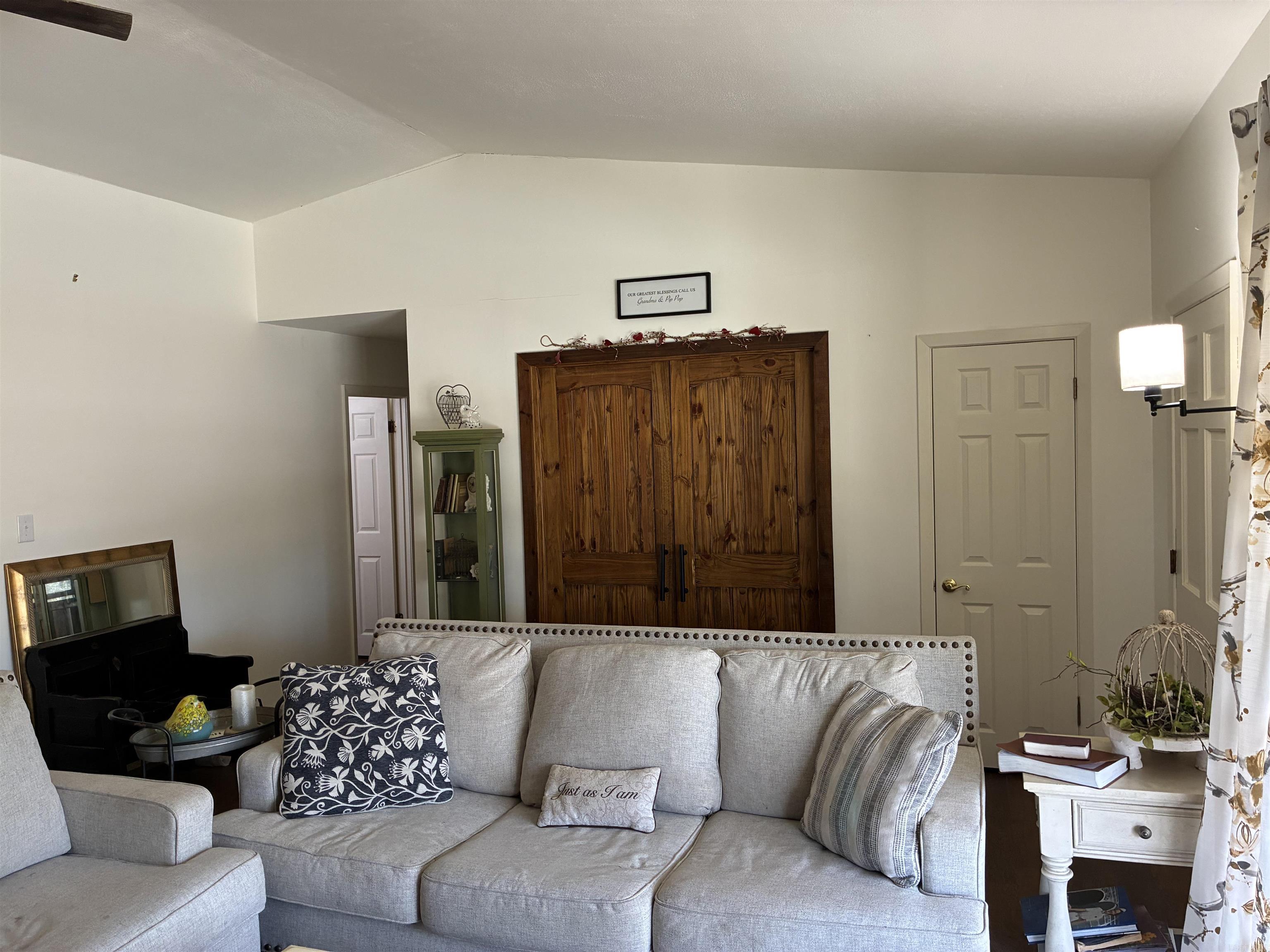 SANTA CRUZ - Residential