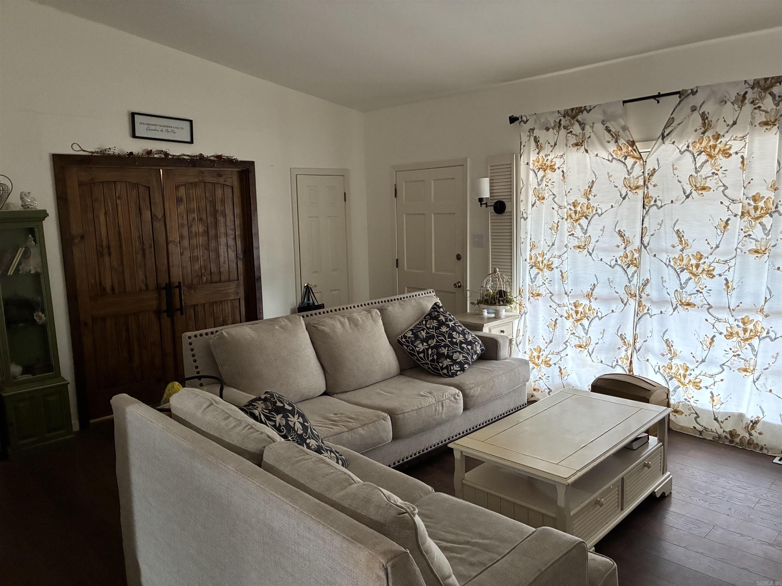 SANTA CRUZ - Residential