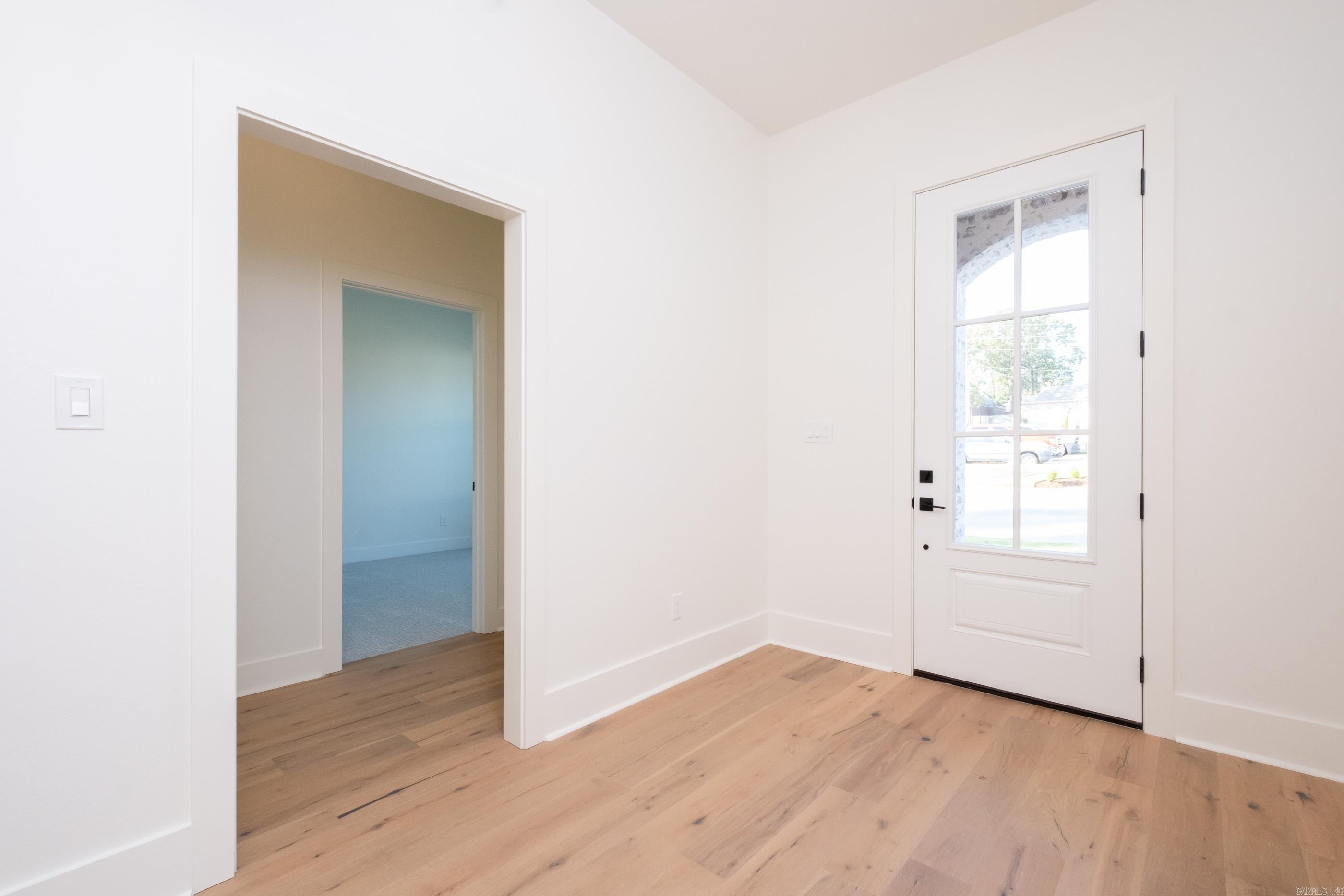 MERGERON COURT - Residential