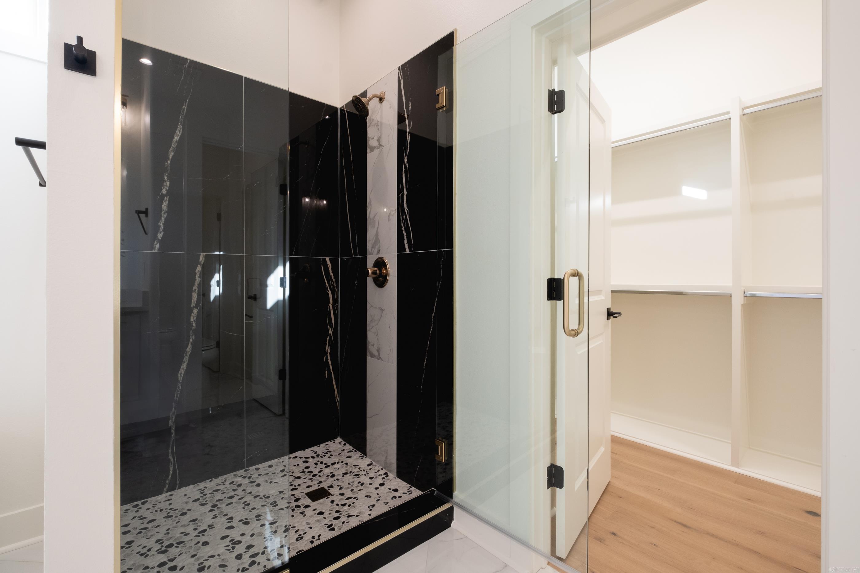 MERGERON COURT - Residential