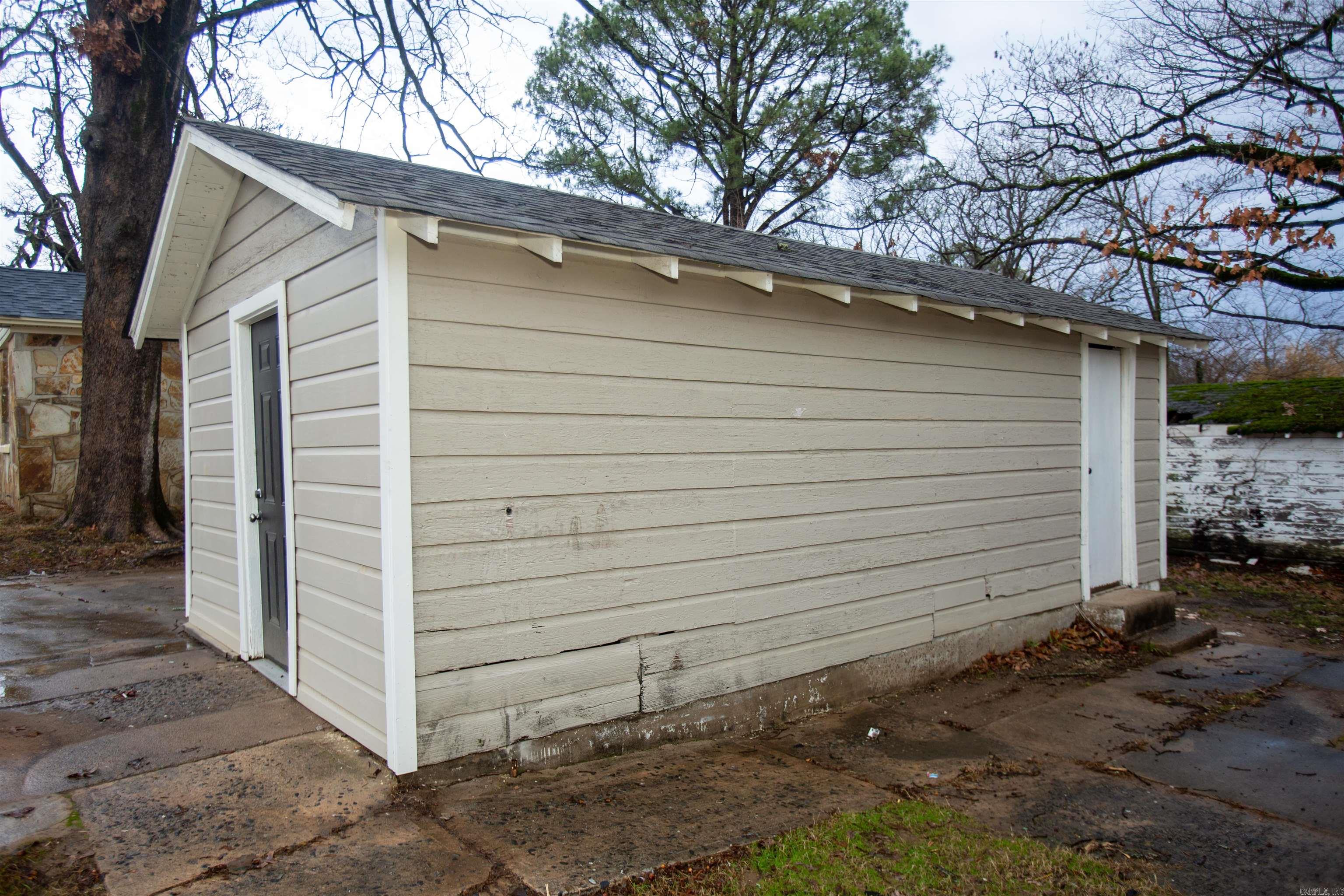 Walthour & Flake - Residential Lease