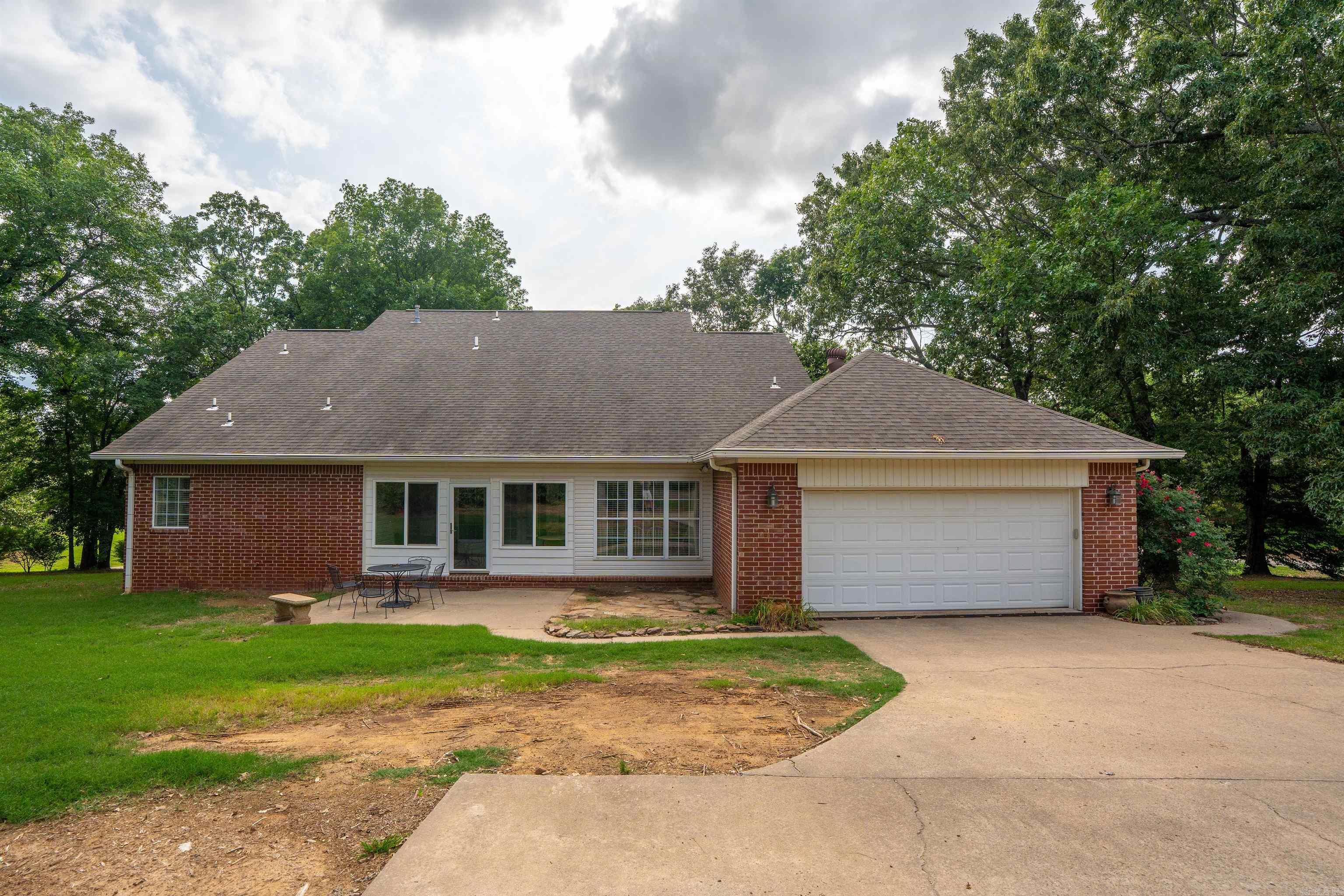 CLUB WEST ESTATES - Residential